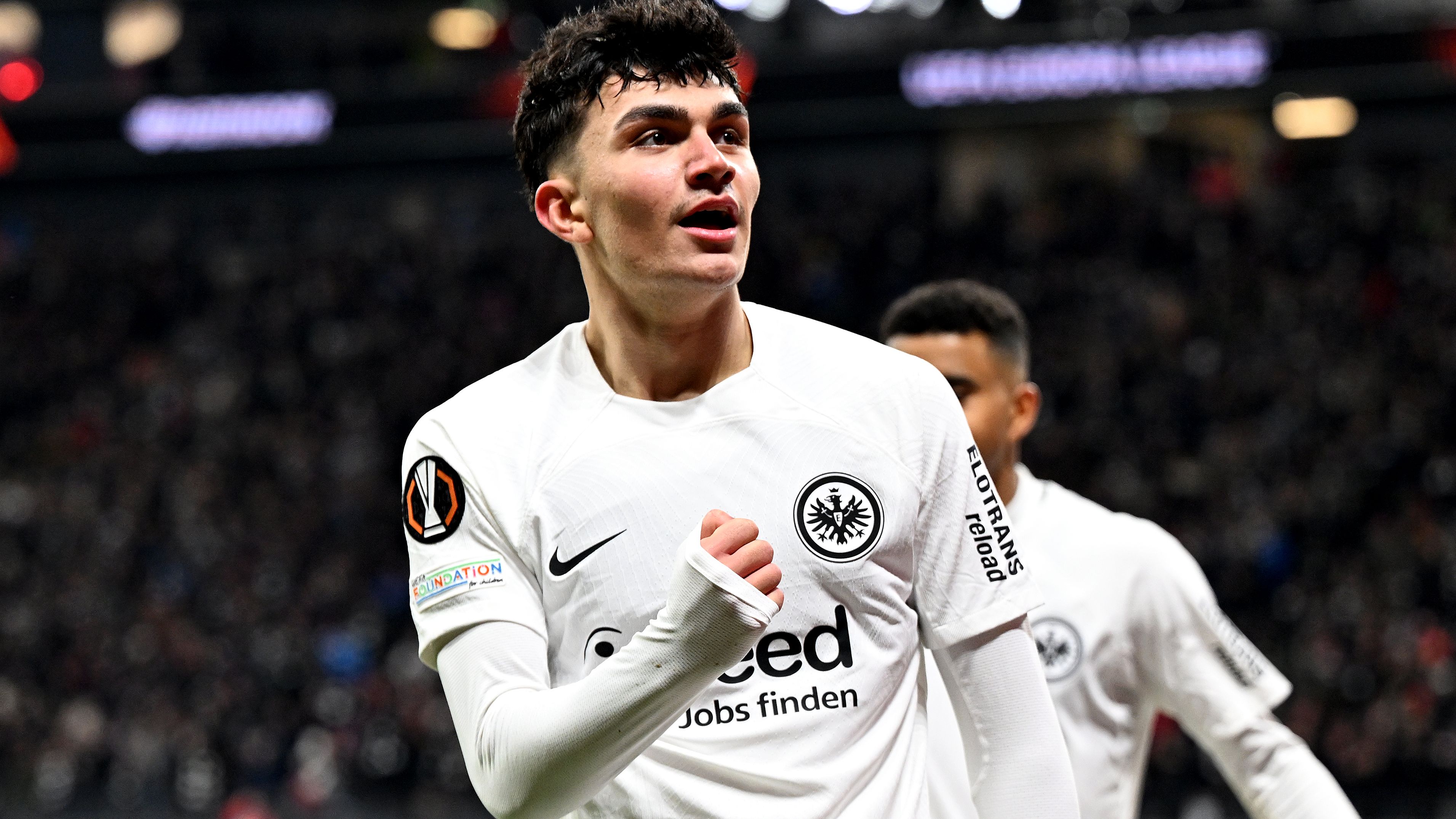 'Absolutely world class!' - Eintracht Frankfurt teen Can Uzun has 'entire game under control' as Germany legend raves about attacking midfielder who has scored in every Bundesliga game so far
