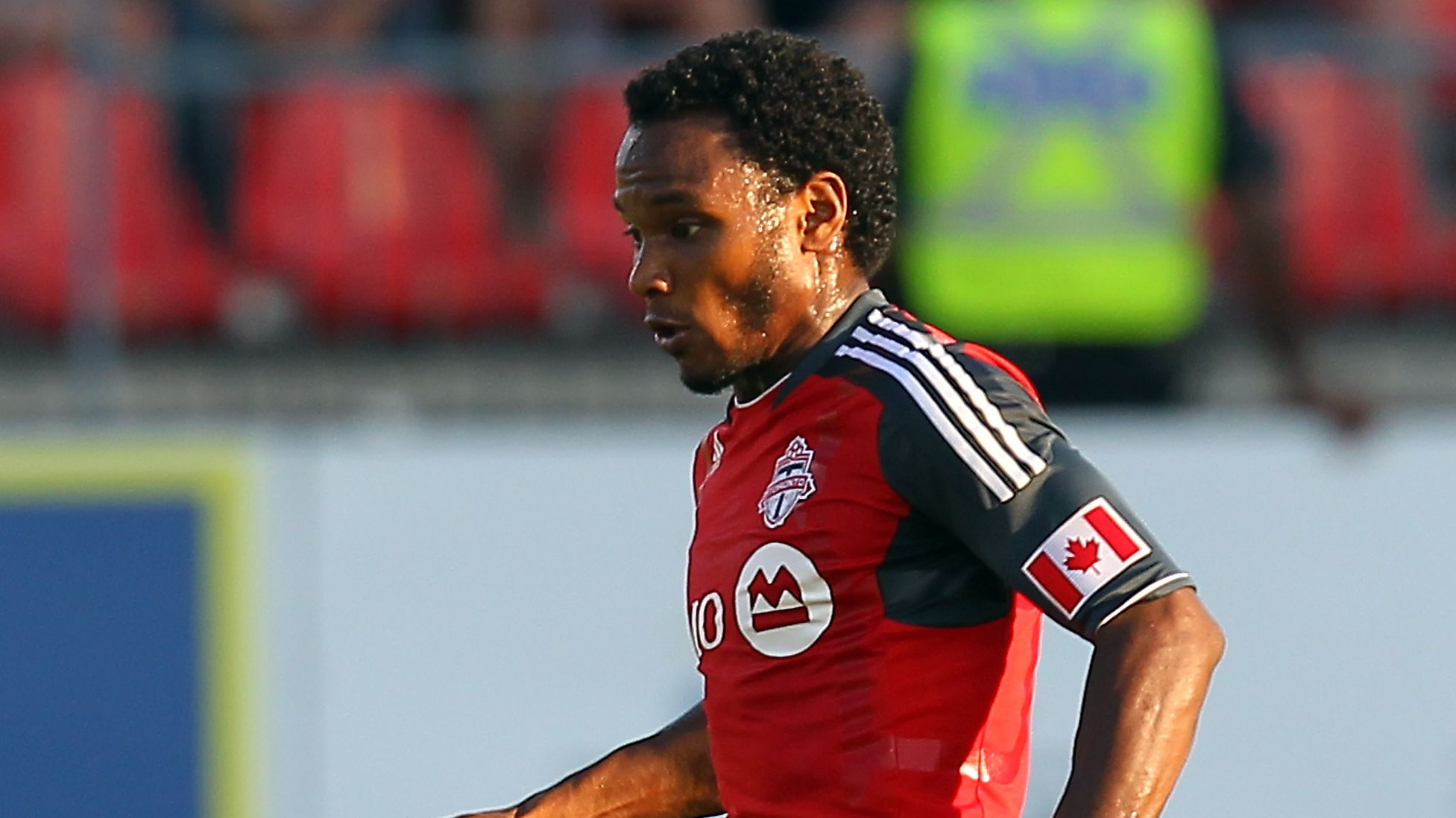 New York Red Bulls part ways with coach Sandro Schwarz, promote former Canada star Julian de Guzman to head of sport