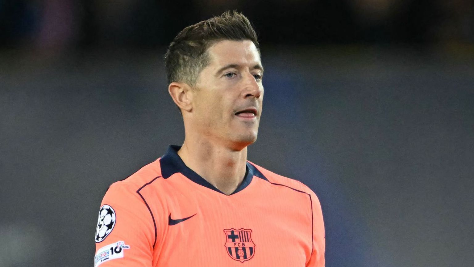 Robert Lewandowski to team up with Luka Modric? AC Milan meet with Barcelona striker's agent to replace disappointing Santiago Gimenez