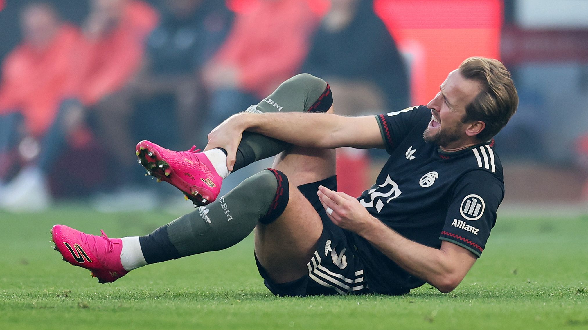 Harry Kane aims dig after scoring late equaliser as Bayern Munich's 16-game winning streak ends against Union Berlin