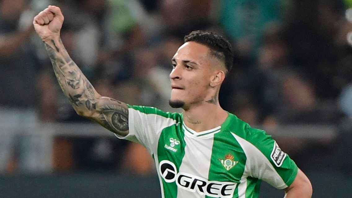 'Dream big' - Antony aims to inspire youngsters to chase their dreams as Man Utd flop says Real Betis revival makes him 'living proof' anything is possible