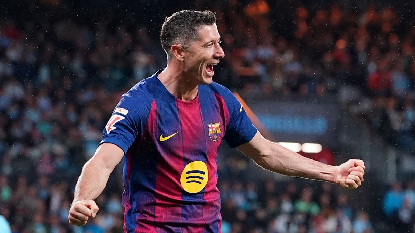 'We're two points behind!' - Robert Lewandowski not losing sight of Real Madrid as Barcelona capitalise on slip up from La Liga leaders