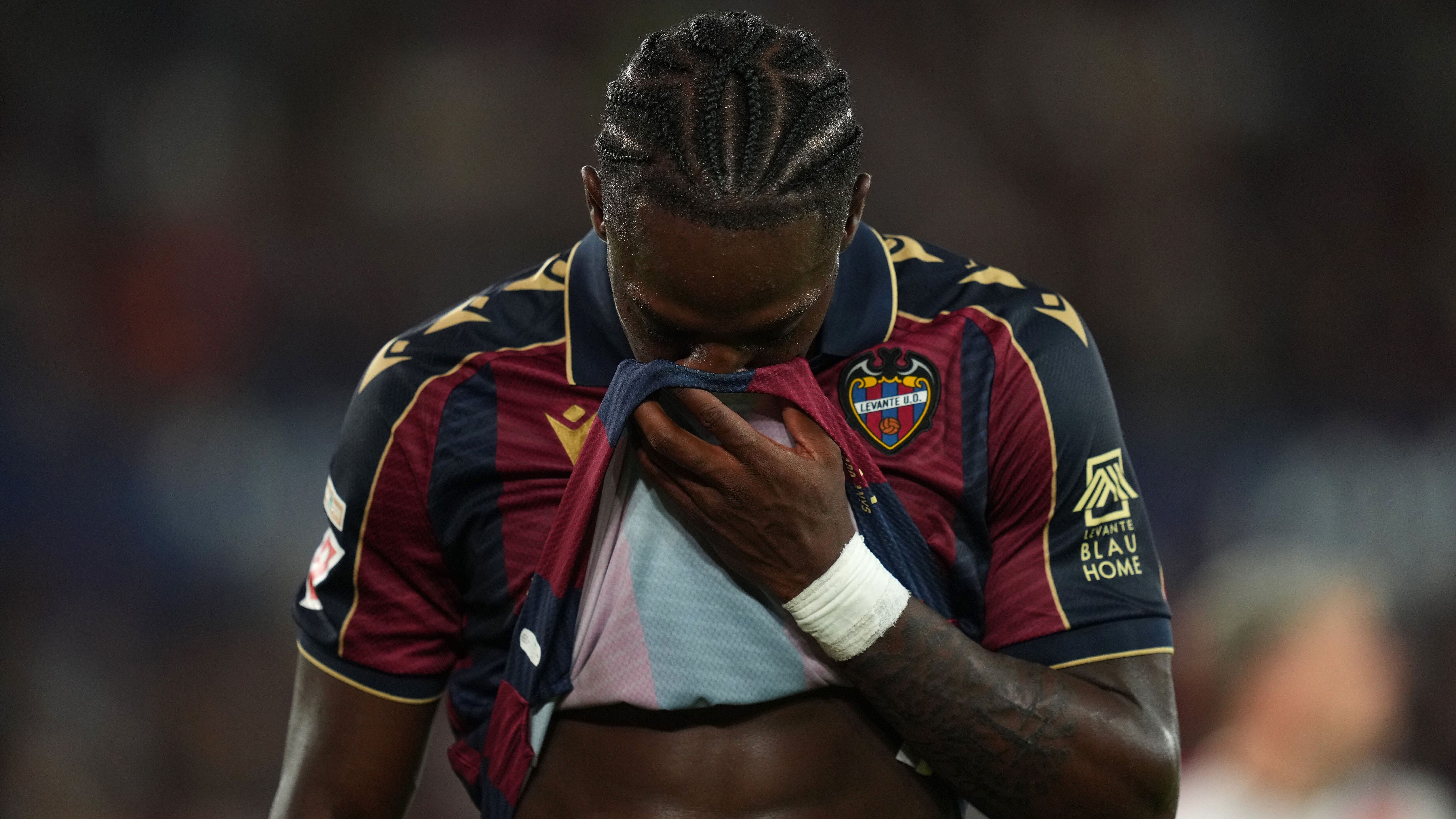 Levante reject €30m offer from surprise club as Barcelona and Chelsea face competition for young forward