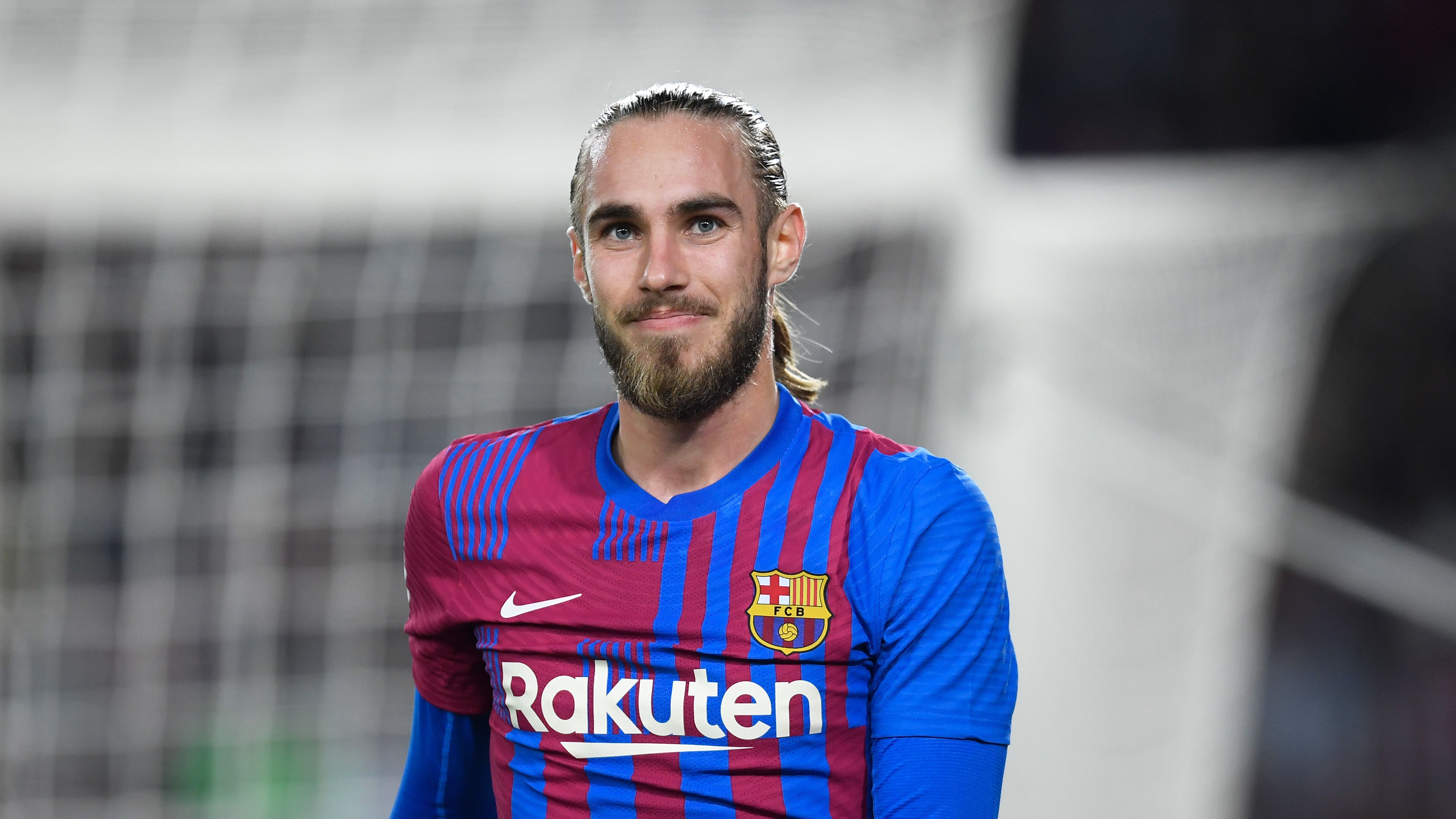 Newcastle & Aston Villa among five teams targeting ex-Barcelona full-back as La Liga side fear losing him for free after rejecting €14m offers