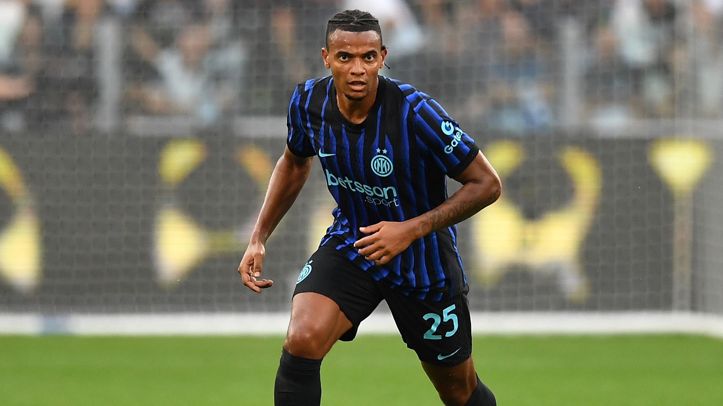 Manuel Akanji confirms he hopes Inter trigger €15m option to buy him from Man City