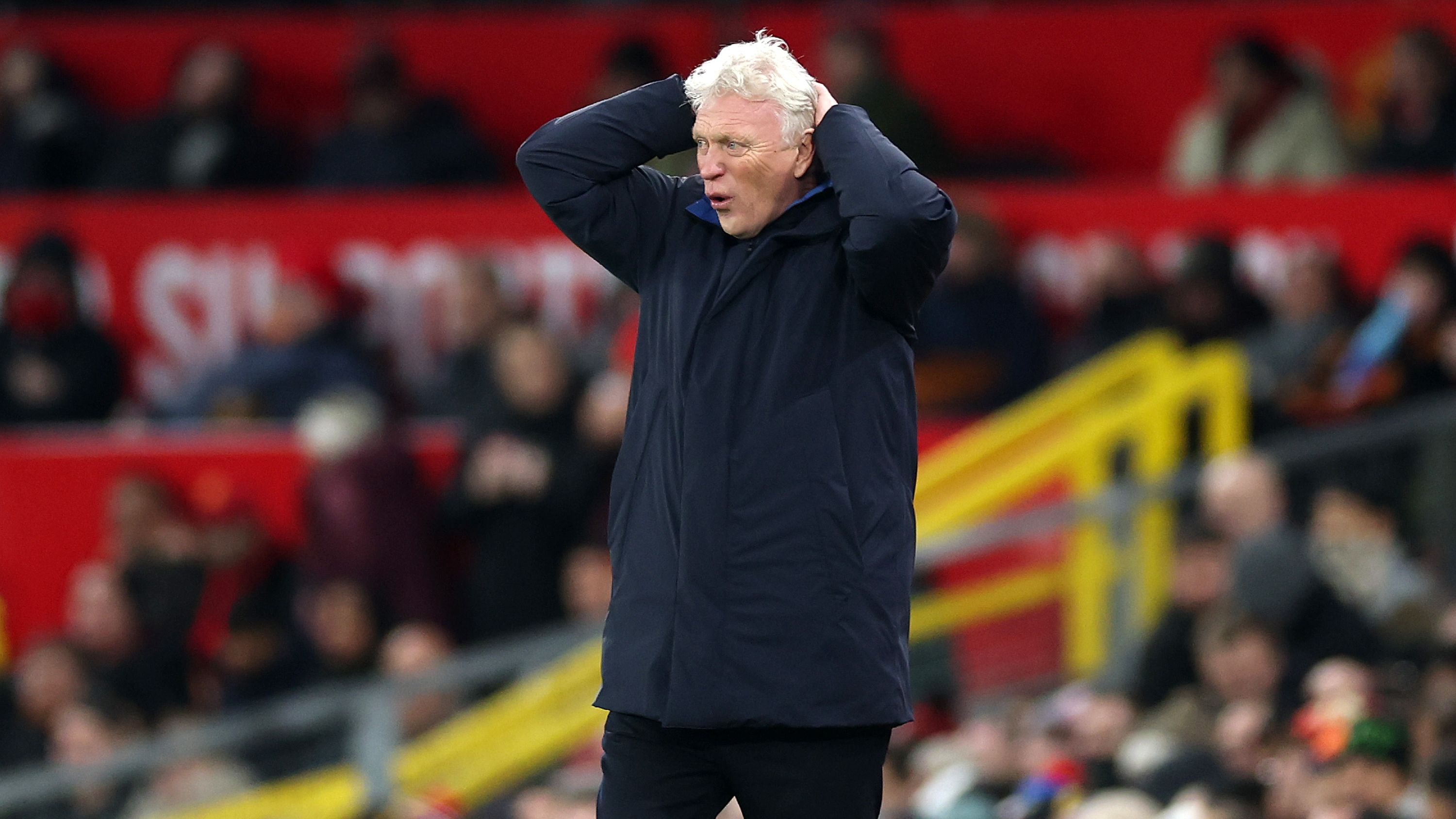 VIDEO: Idrissa Gueye and Michael Keane end feud with training ground boxing match after shocking Man Utd clash that led to red card