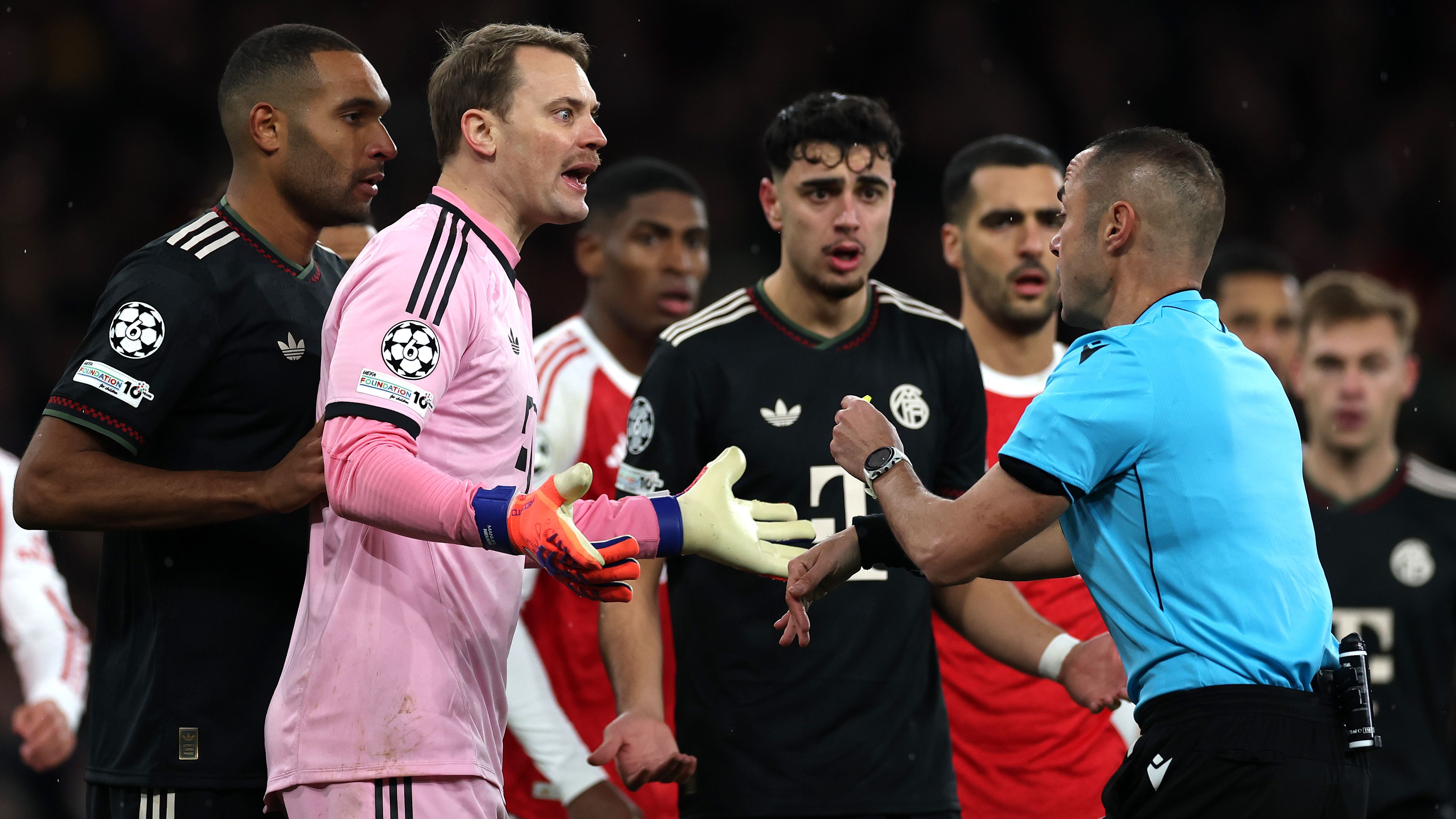 Manuel Neuer defended over blunder against Arsenal as Bayern Munich legend Oliver Kahn gives verdict on crucial Champions League goals