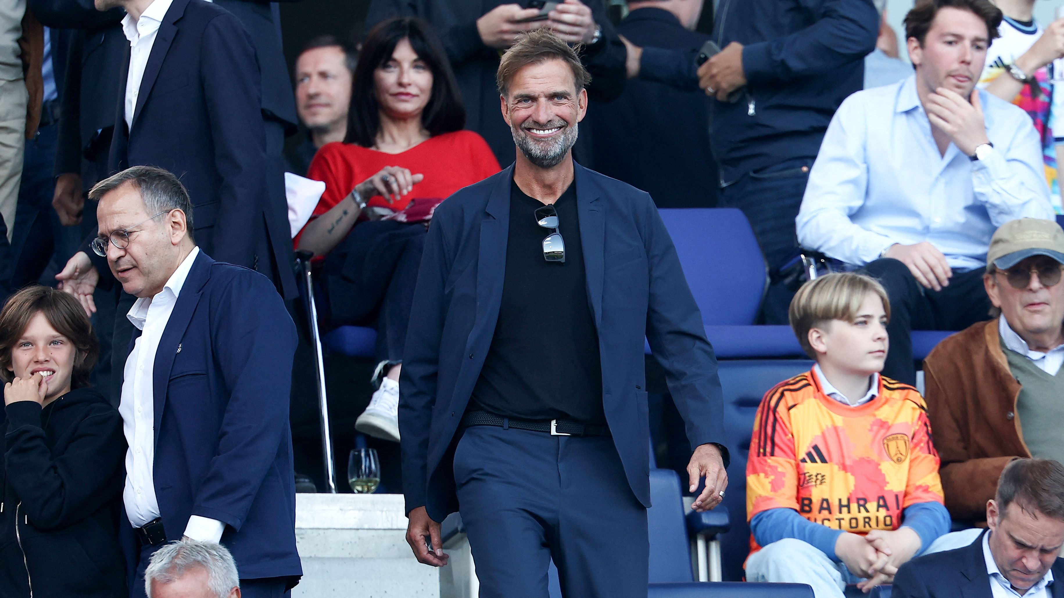 'Slot's end is near' - Liverpool legend insists Dutchman is set for Anfield axe and begs Jurgen Klopp to make sensational return