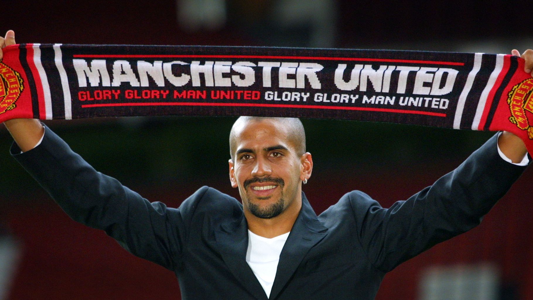 Man Utd legends reveal first impressions of 'frightening' Juan Sebastian Veron and are still in disbelief Argentina legend flopped in the Premier League