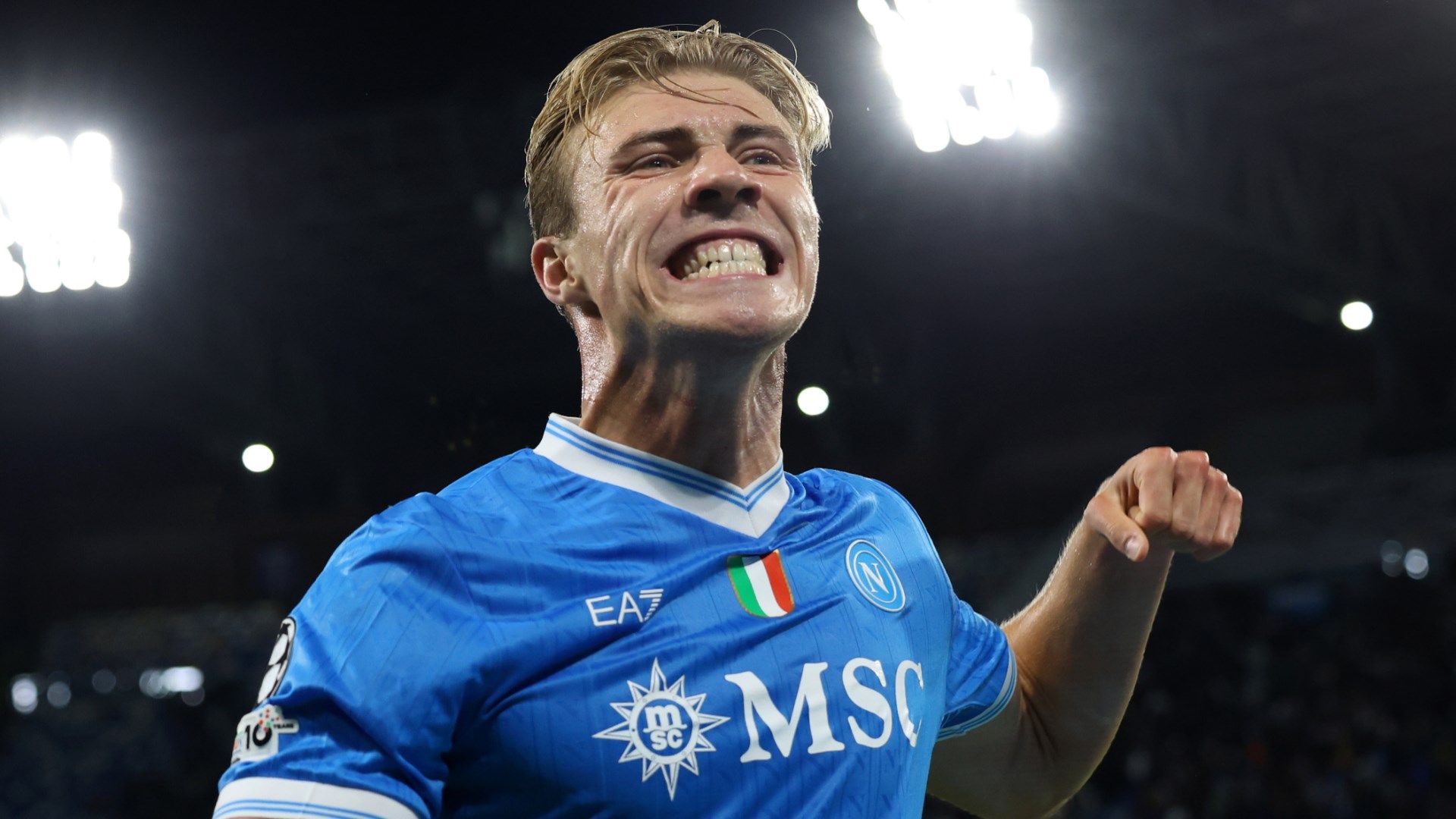 VIDEO: Man Utd outcast Rasmus Hojland hits bizarre celebration after teeing up Napoli team-mate David Neres in blistering counter-attack in top-of-the-table Serie A victory over Roma