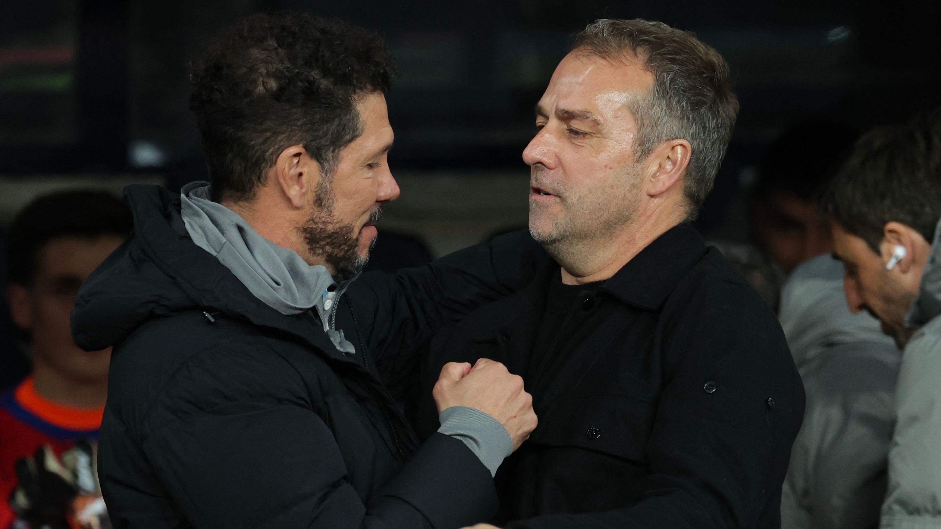 Ronald Araujo granted indefinite leave of absence by Barcelona after agents hold talks with sporting director Deco