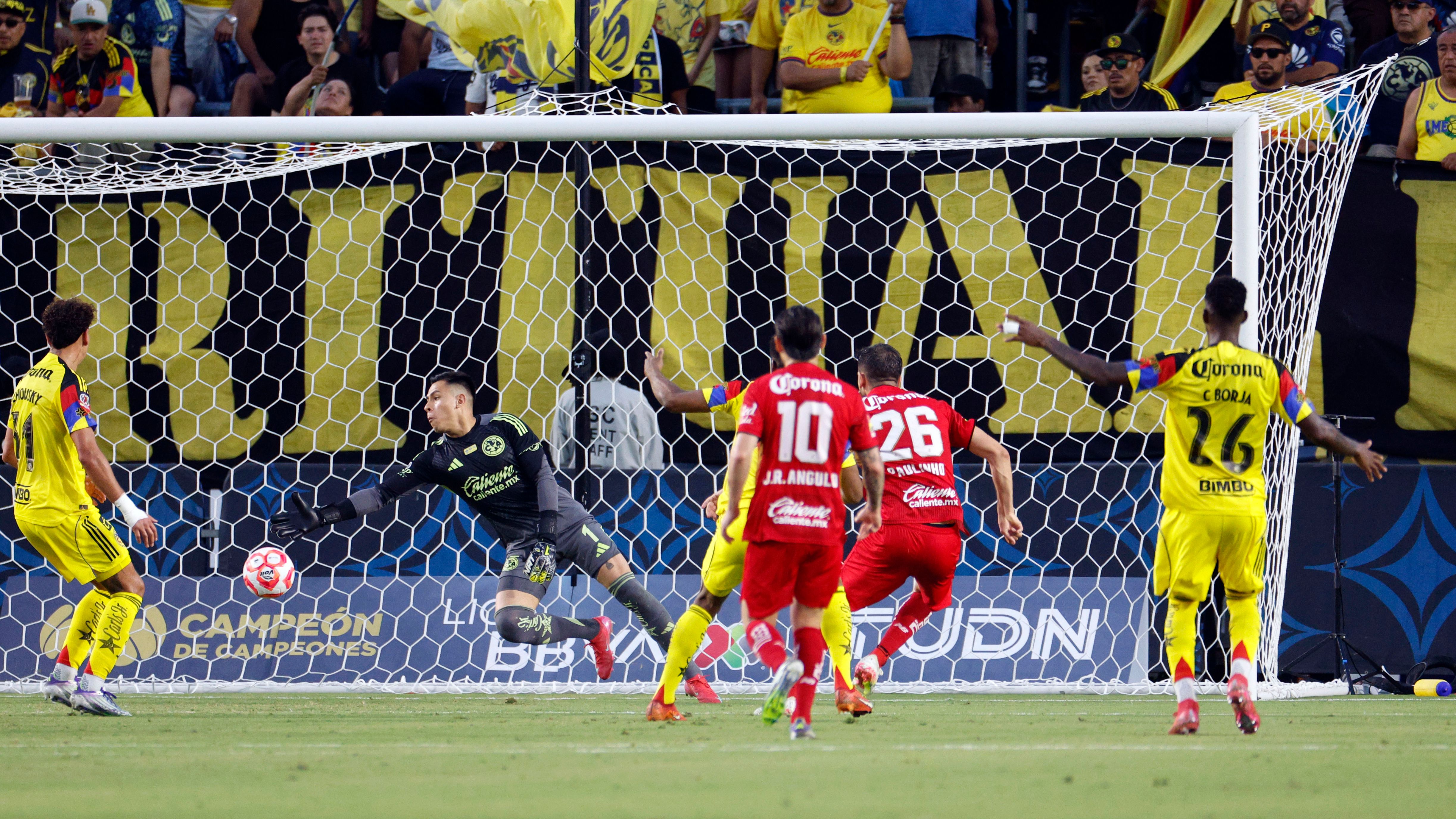 'We'll welcome him like any other' - Club América's Israel Reyes addresses Denis Bouanga speculation, says the LAFC star would be a good fit
