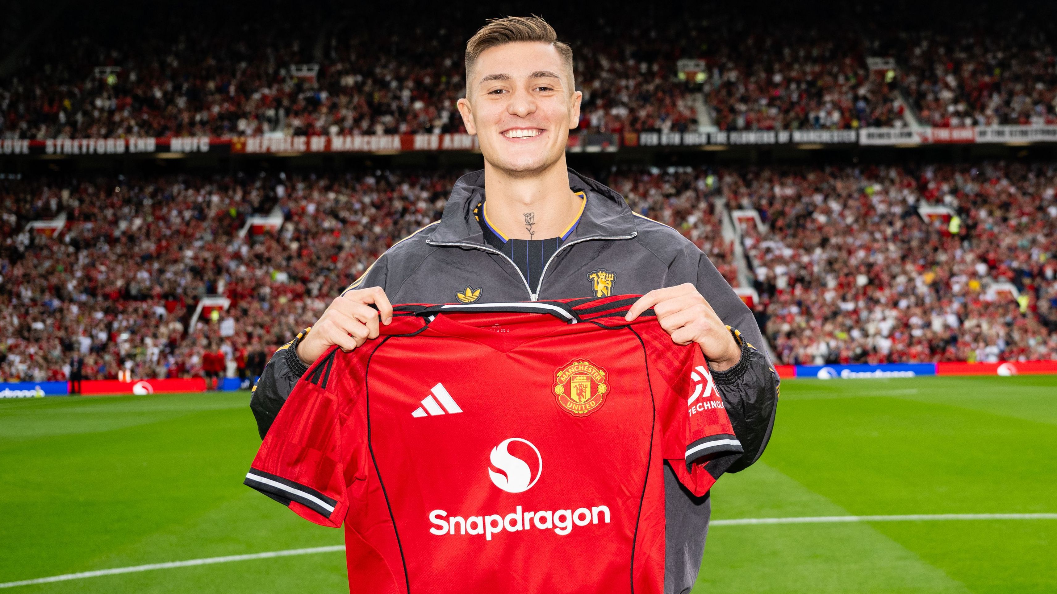 'Fly high again' - Benjamin Sesko reveals why he joined 'unbelievable' Man Utd as £74m striker sets targets after Old Trafford arrival
