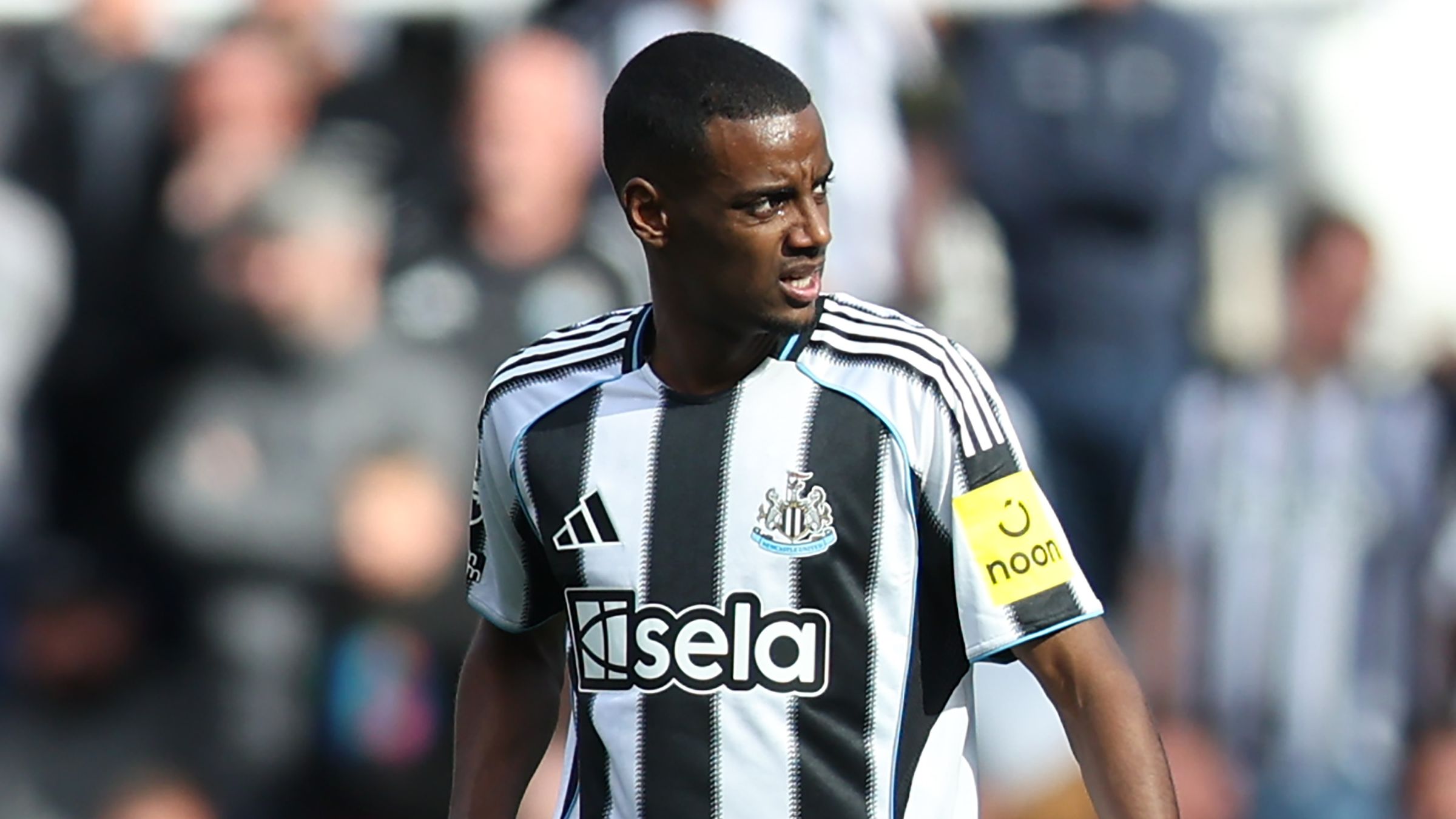 ‘Loyalty has really gone' - Alexander Isak urged to continue demanding Liverpool transfer as Michail Antonio tells Newcastle striker to ‘better himself' with move