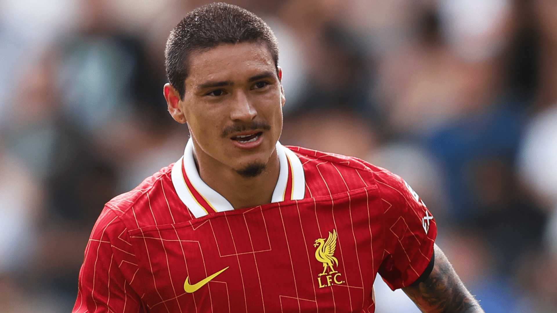 داروين نونيز يغادر ليفربول! أكد ليفربول أن مهاجمه الأوروغواياني أكمل انتقاله إلى الهلال بعد ثلاث سنوات في أنفيلد مقابل 64 مليون جنيه إسترليني.