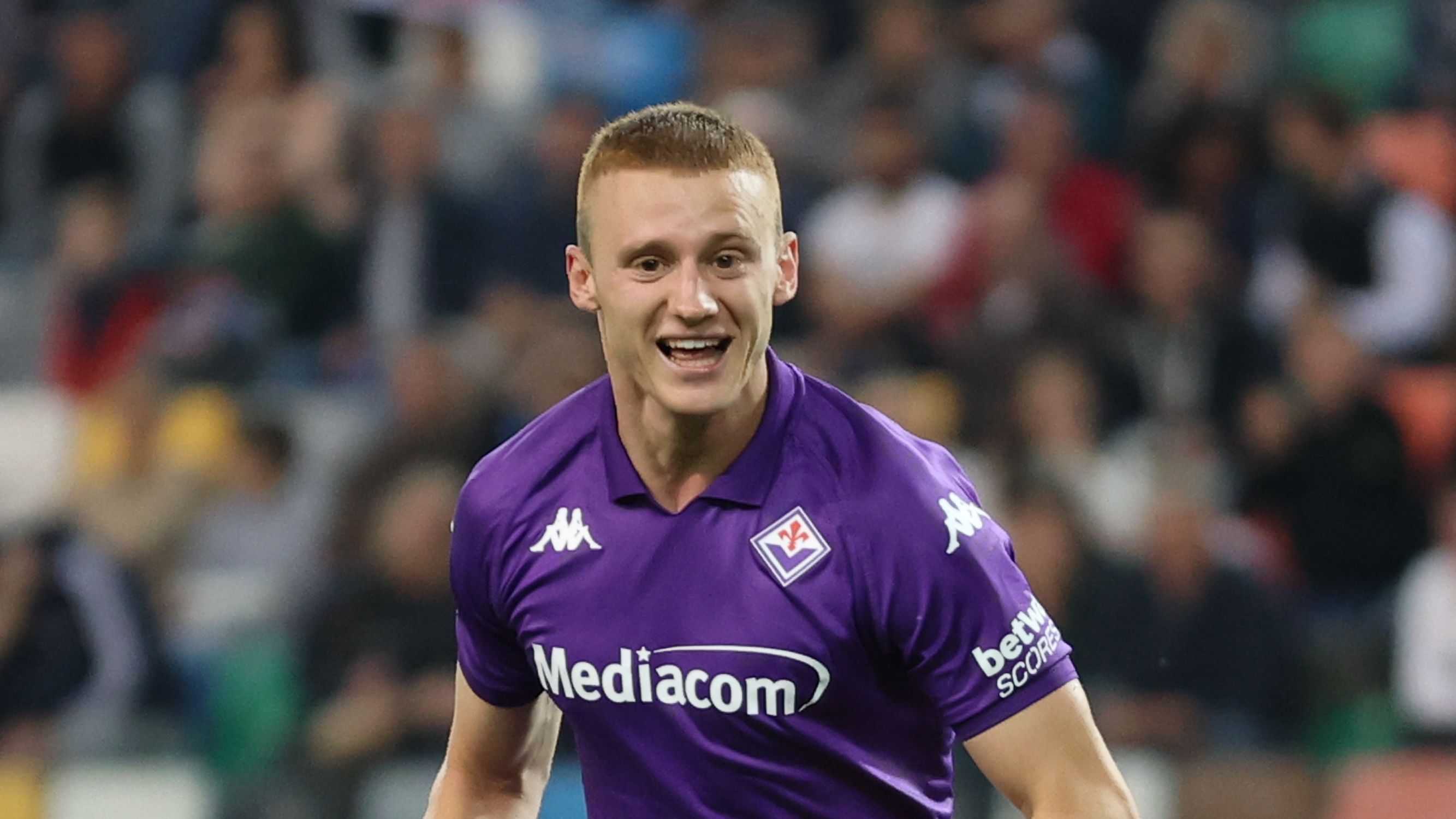 Man Utd send scouts to watch €40m Serie A defender amid rival Premier League interest