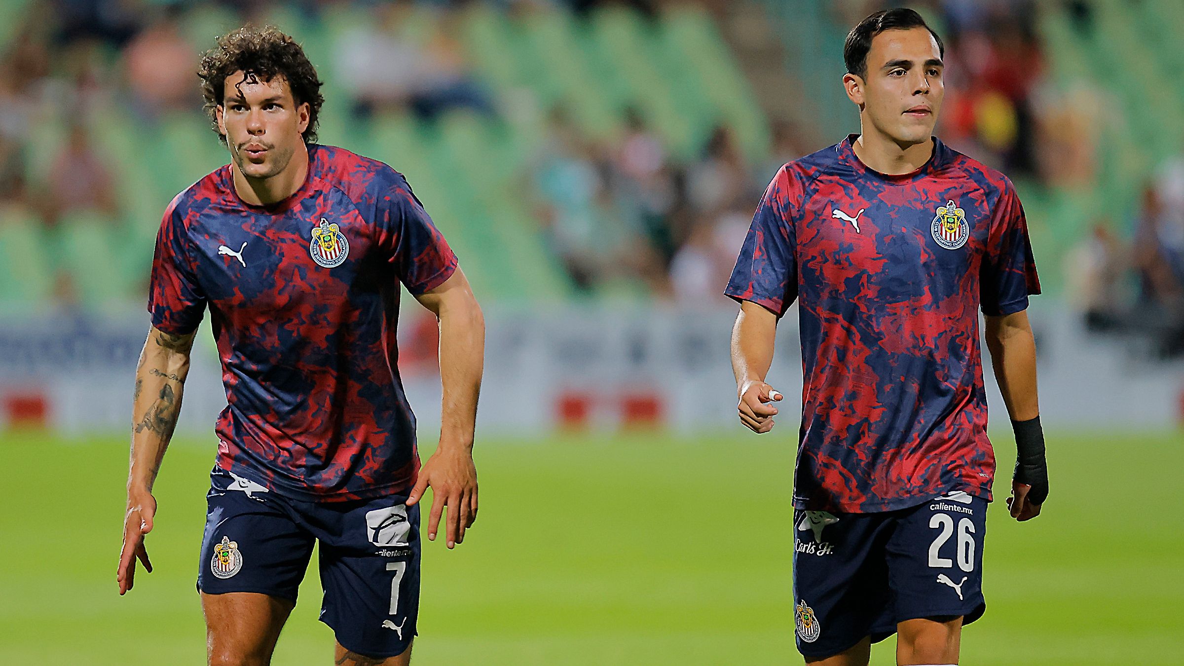 มีรายงานว่า Chivas ได้รับข้อเสนอสำหรับ Hugo Camberos วัยรุ่นที่มีอนาคตไกลจาก Club Brugge