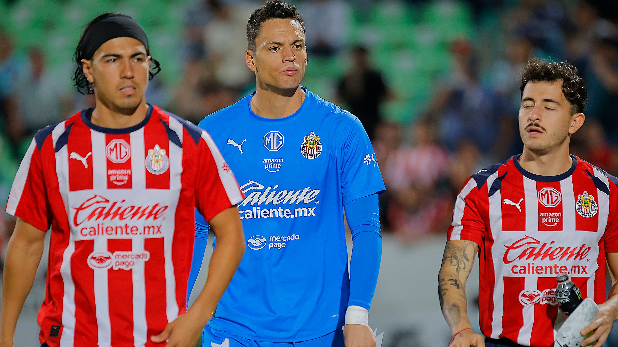 มีรายงานว่า Chivas ได้รับข้อเสนอสำหรับ Hugo Camberos วัยรุ่นที่มีอนาคตไกลจาก Club Brugge