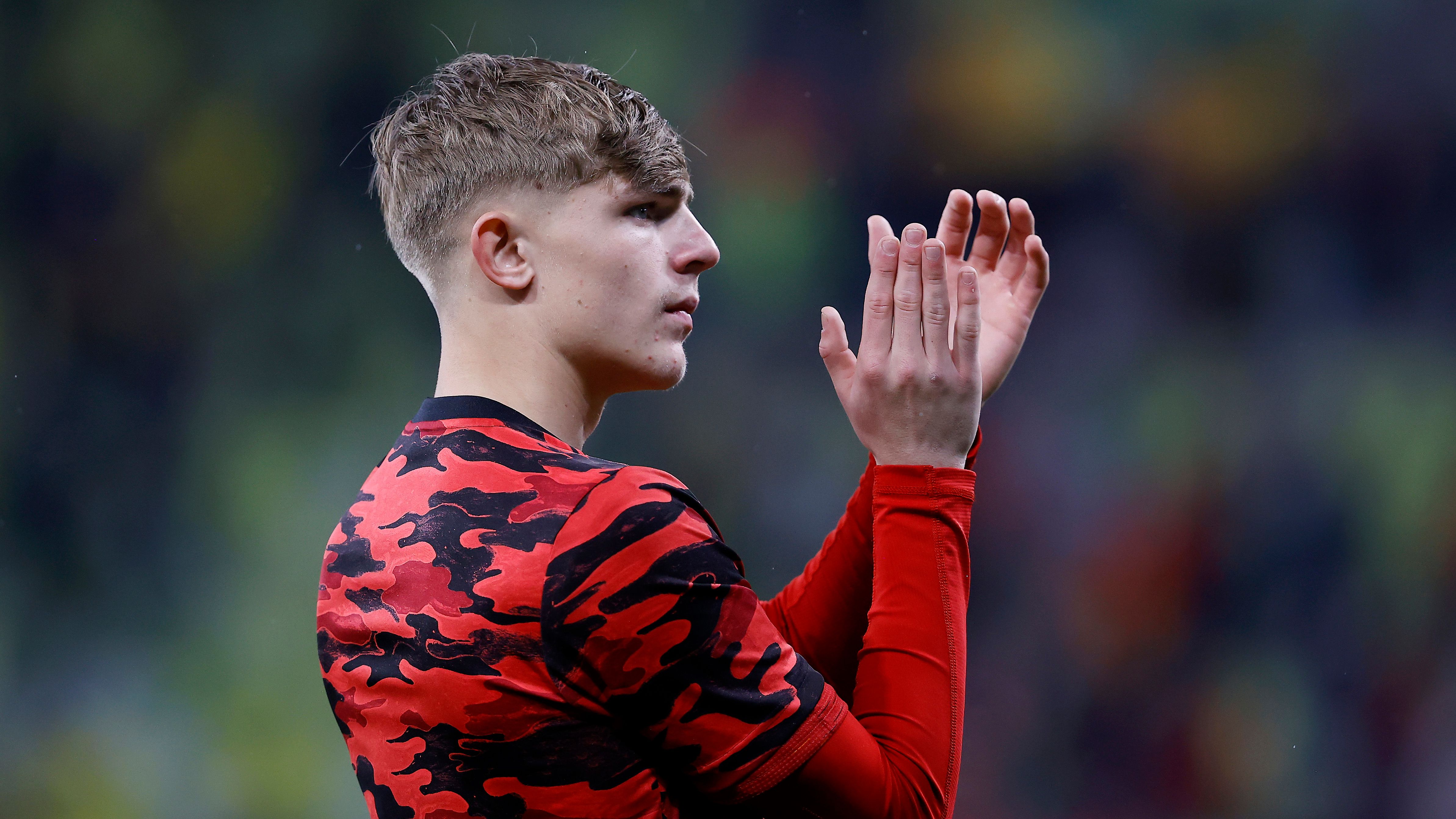 Hull City hand forgotten Man Utd defender one-year contract after successful trial spell despite suspended jail sentence