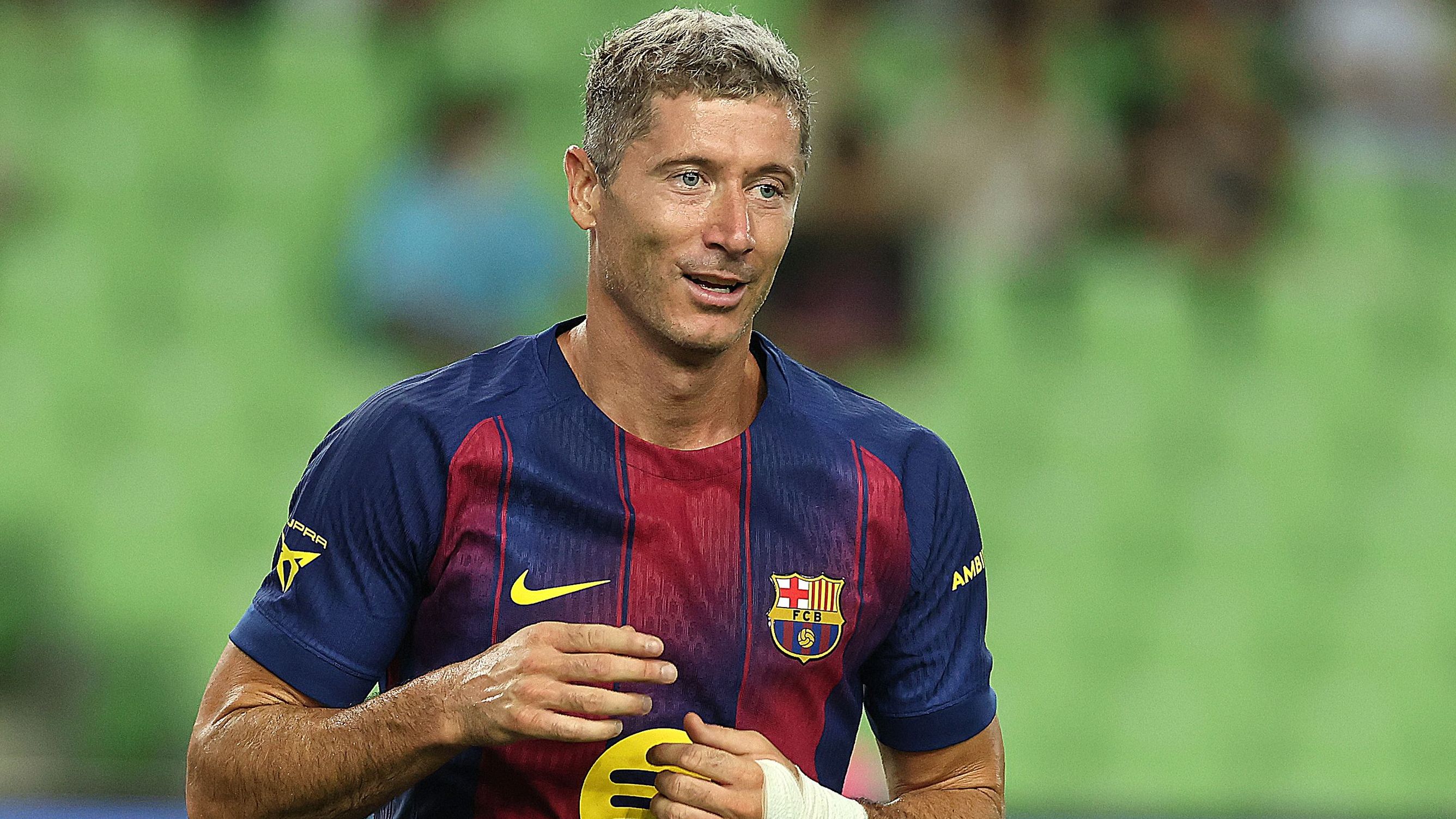 Robert Lewandowski back in Barcelona training after injury recovery as striker targets return in next La Liga clash