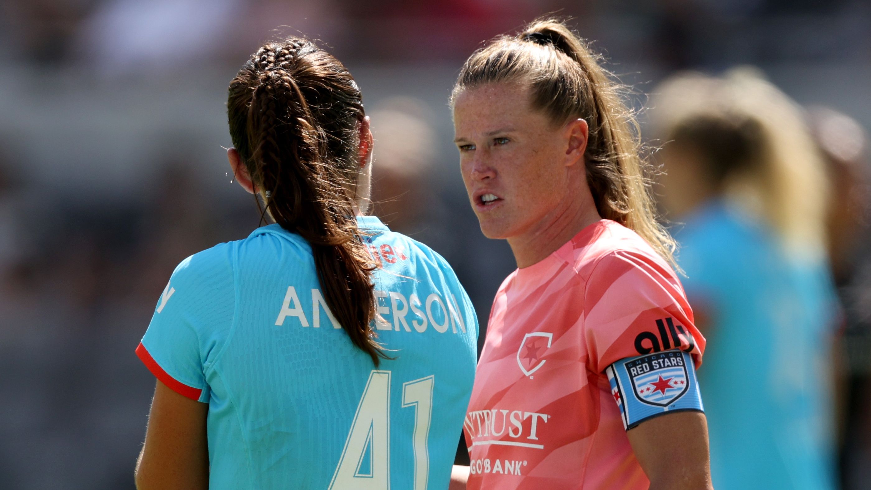 WATCH: USWNT legend Alyssa Naeher makes NWSL history with stoppage-time goal in Chicago Stars draw against Seattle Reign