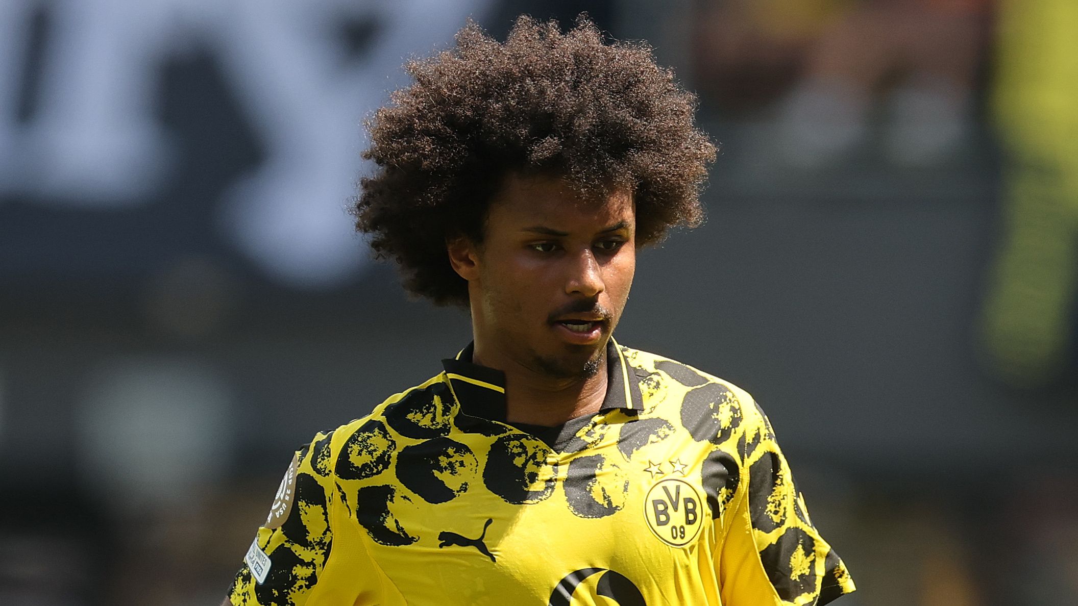 كريم أديمي ينضم إلى كريستيانو رونالدو ولامين يامال في انتقال نجم بوروسيا دورتموند إلى وكالة خورخي مينديز