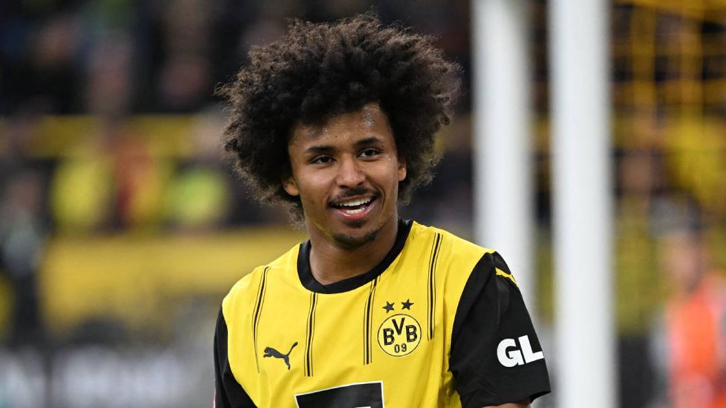 كريم أديمي ينضم إلى كريستيانو رونالدو ولامين يامال في انتقال نجم بوروسيا دورتموند إلى وكالة خورخي مينديز