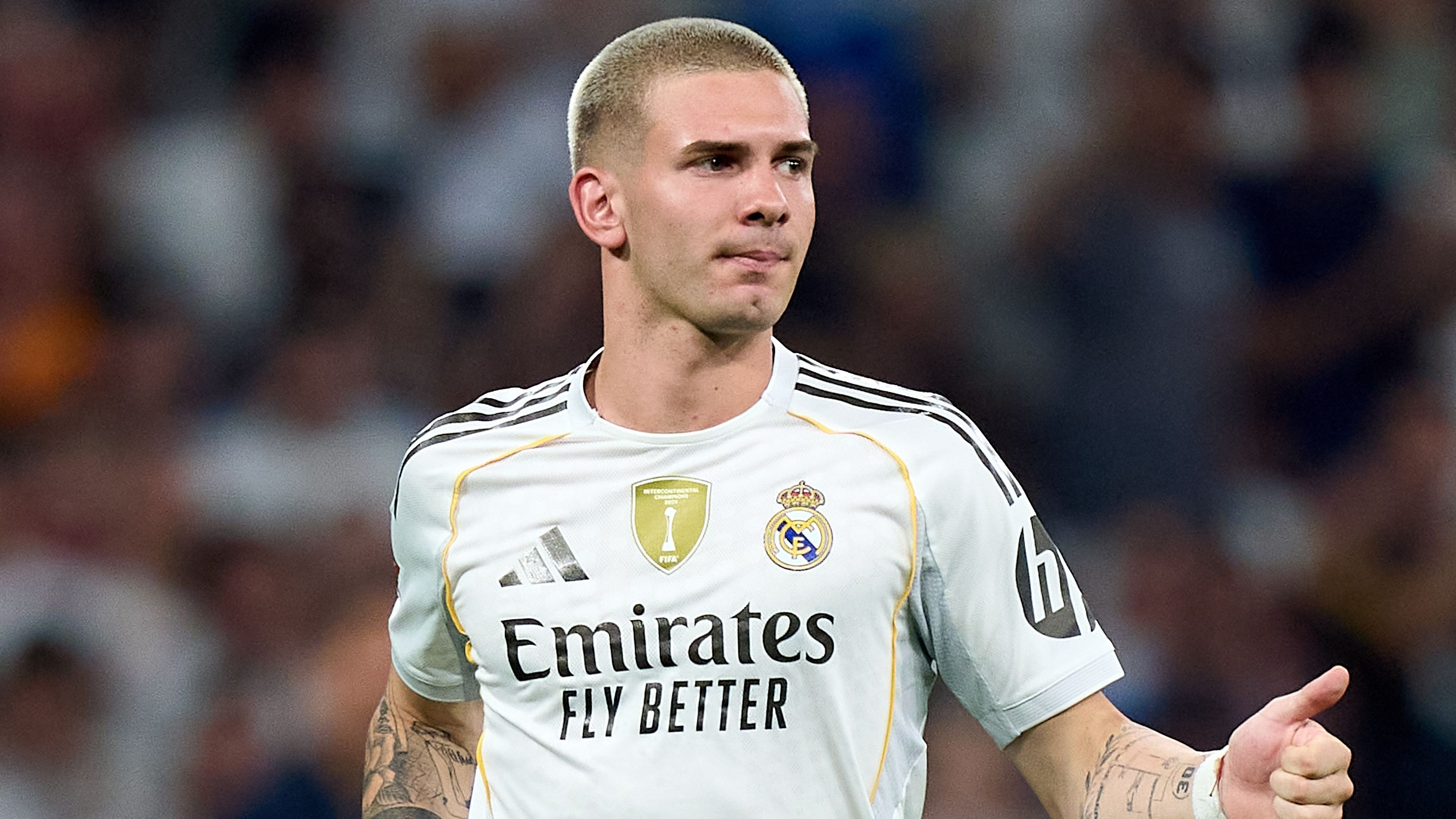 ريال مدريد يرفض طلبات وضع اسم فرانكو ماستانتونو على القمصان بسبب الإشارة إلى الديكتاتور الوحشي