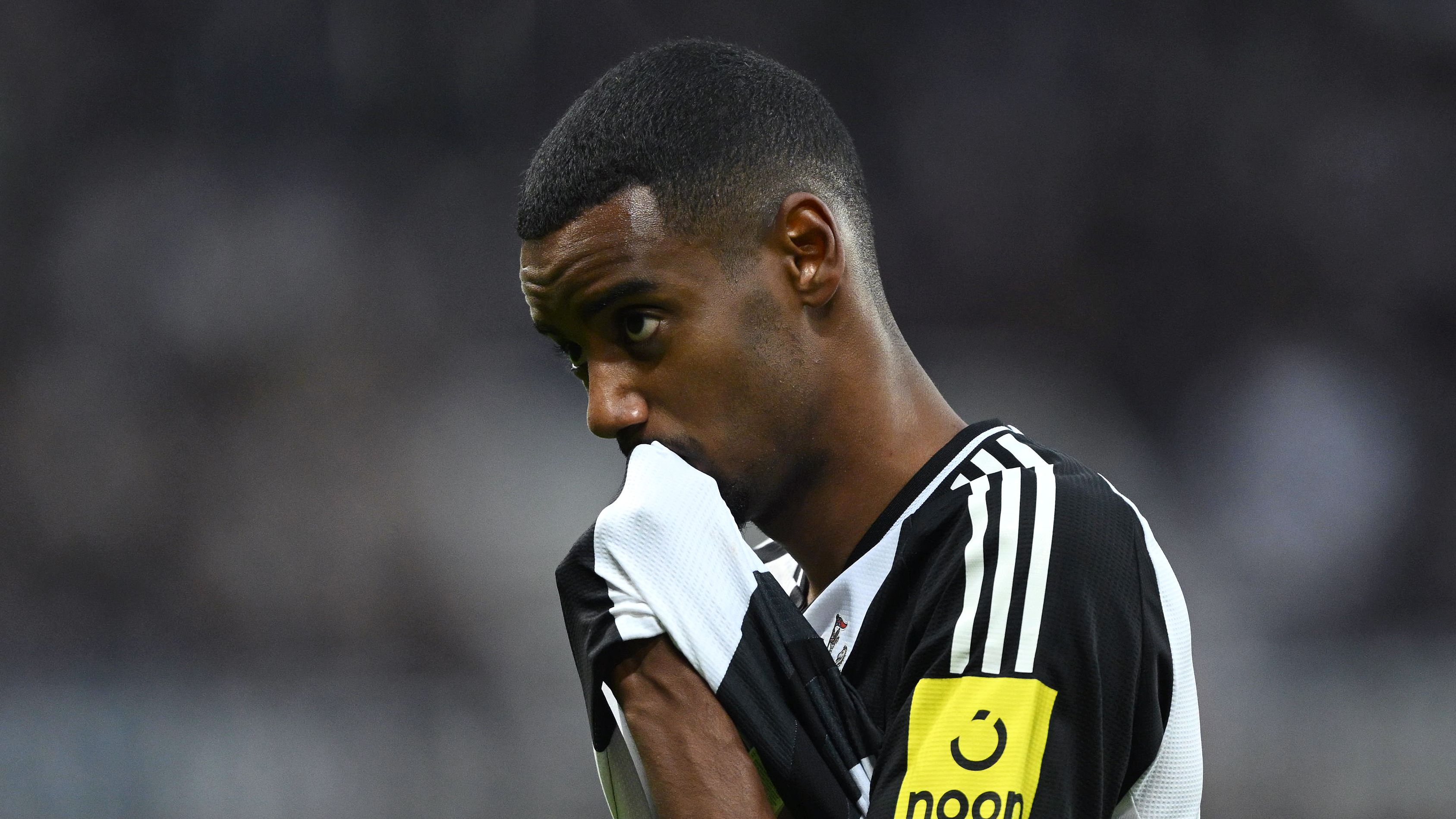 'Isak is a rat' T-shirts sold outside St James' Park before Newcastle's huge clash with Liverpool as Magpies fans make feelings known over wantaway striker
