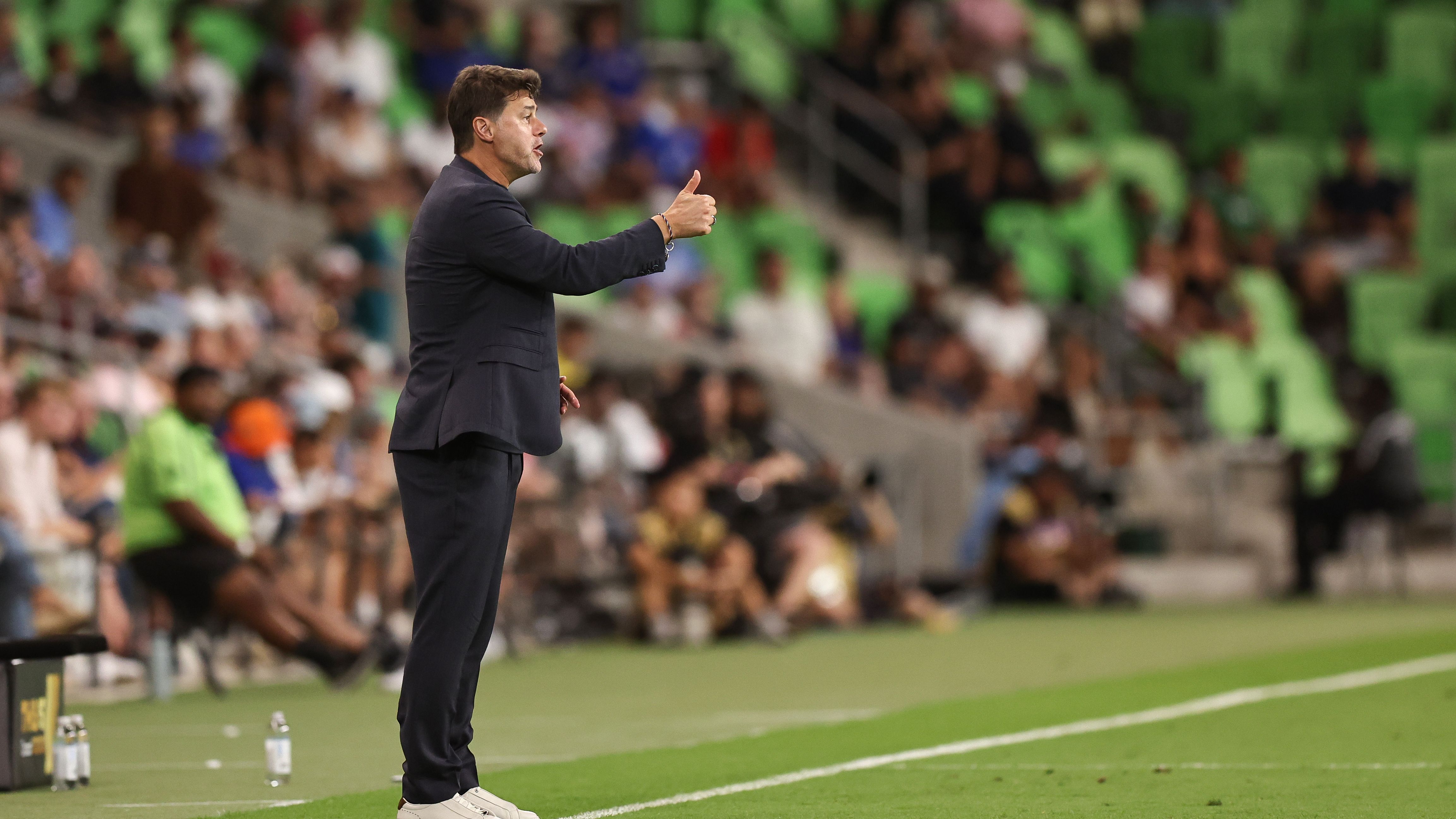 "عقلية سيد الذباب" - هيركوليز جوميز ينتقد موقف جيل المنتخب الأمريكي لكرة القدم، ويشير إلى صراع ثقافي مع ماوريسيو بوتشيتينو