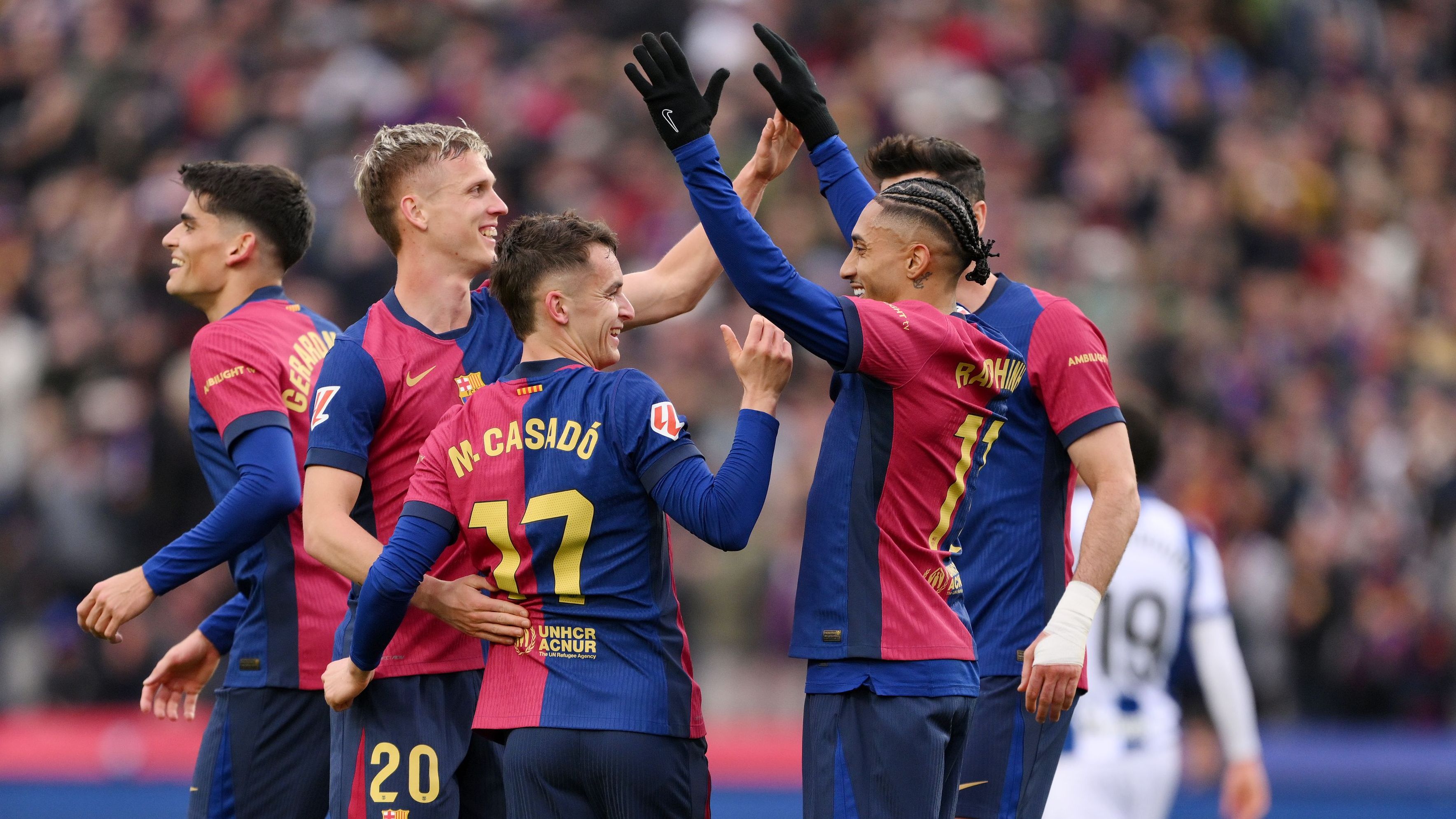 حصل برشلونة أخيرًا على الضوء الأخضر لارتداء قميصه الجديد في الدوري الإسباني بعد أن أُجبر على الالتزام بقمصان الموسم الماضي في أول مباراتين
