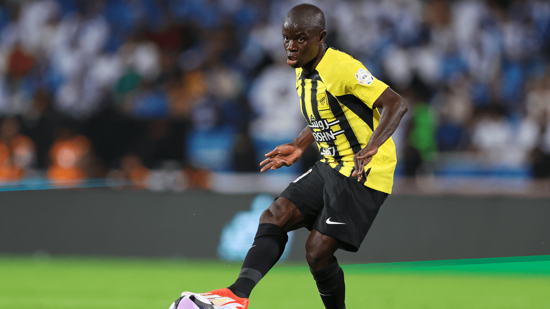 هل ينضم نغولو كانتي إلى بول بوغبا؟ موناكو من بين ناديين في الدوري الفرنسي يجريان محادثات مع نجم تشيلسي السابق مع اقتراب رحيله عن الاتحاد.