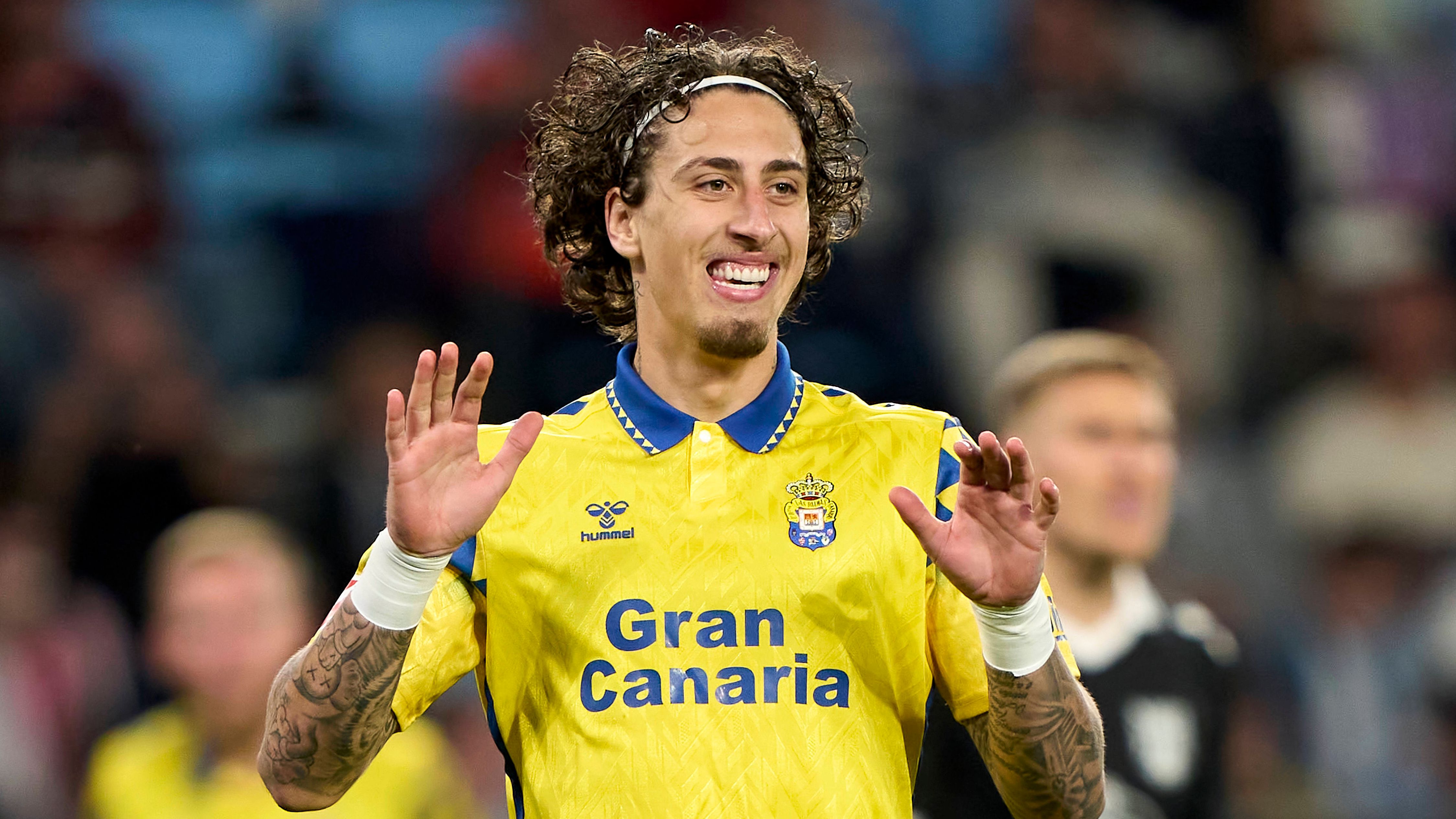 Borussia Dortmund wrap up €27m deal to sign Wolves striker Fabio Silva