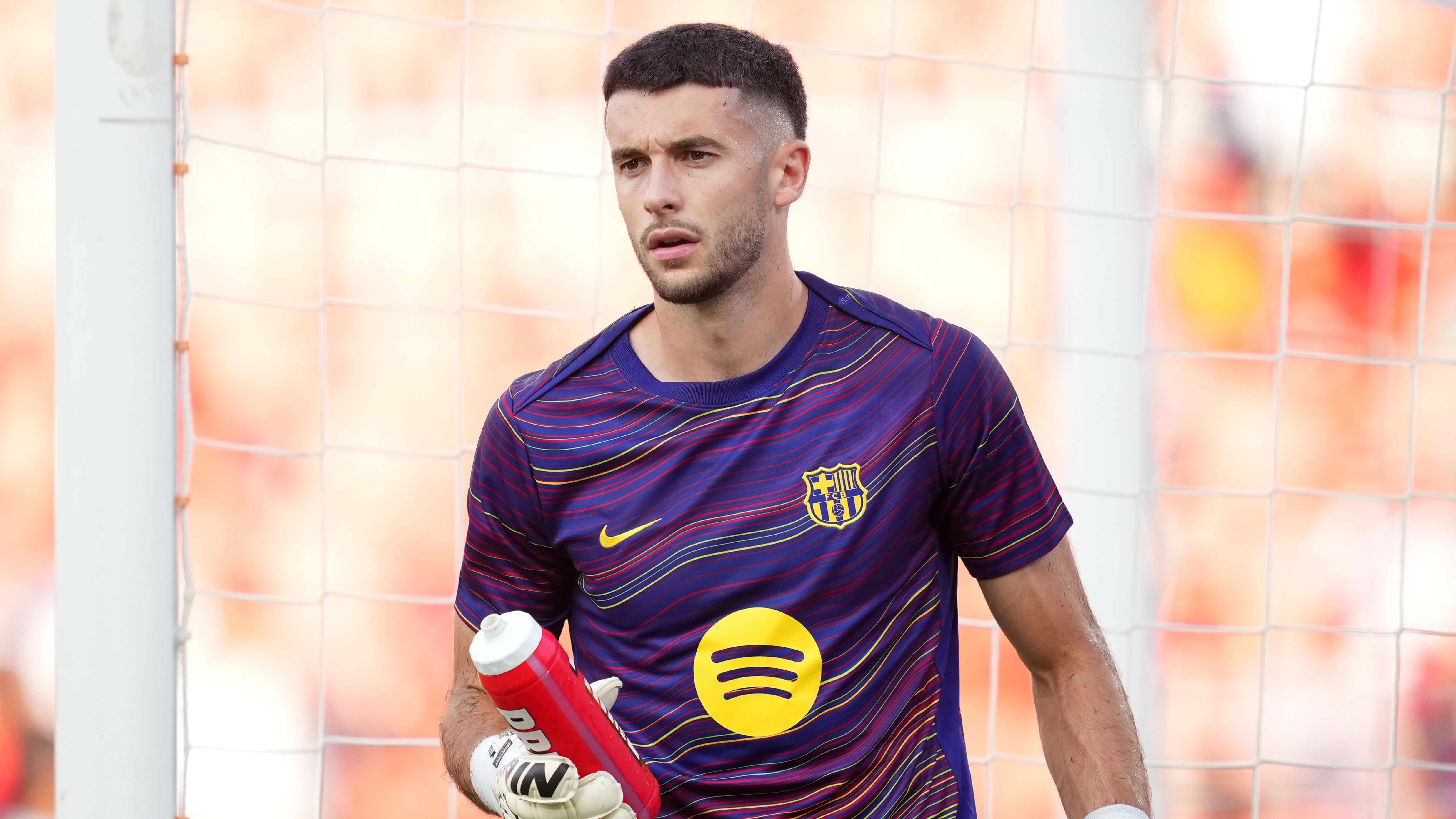 Joan Garcia warned playing for Barcelona not enough to secure Spain spot as Luis de la Fuente explains goalkeeper's omission from squad
