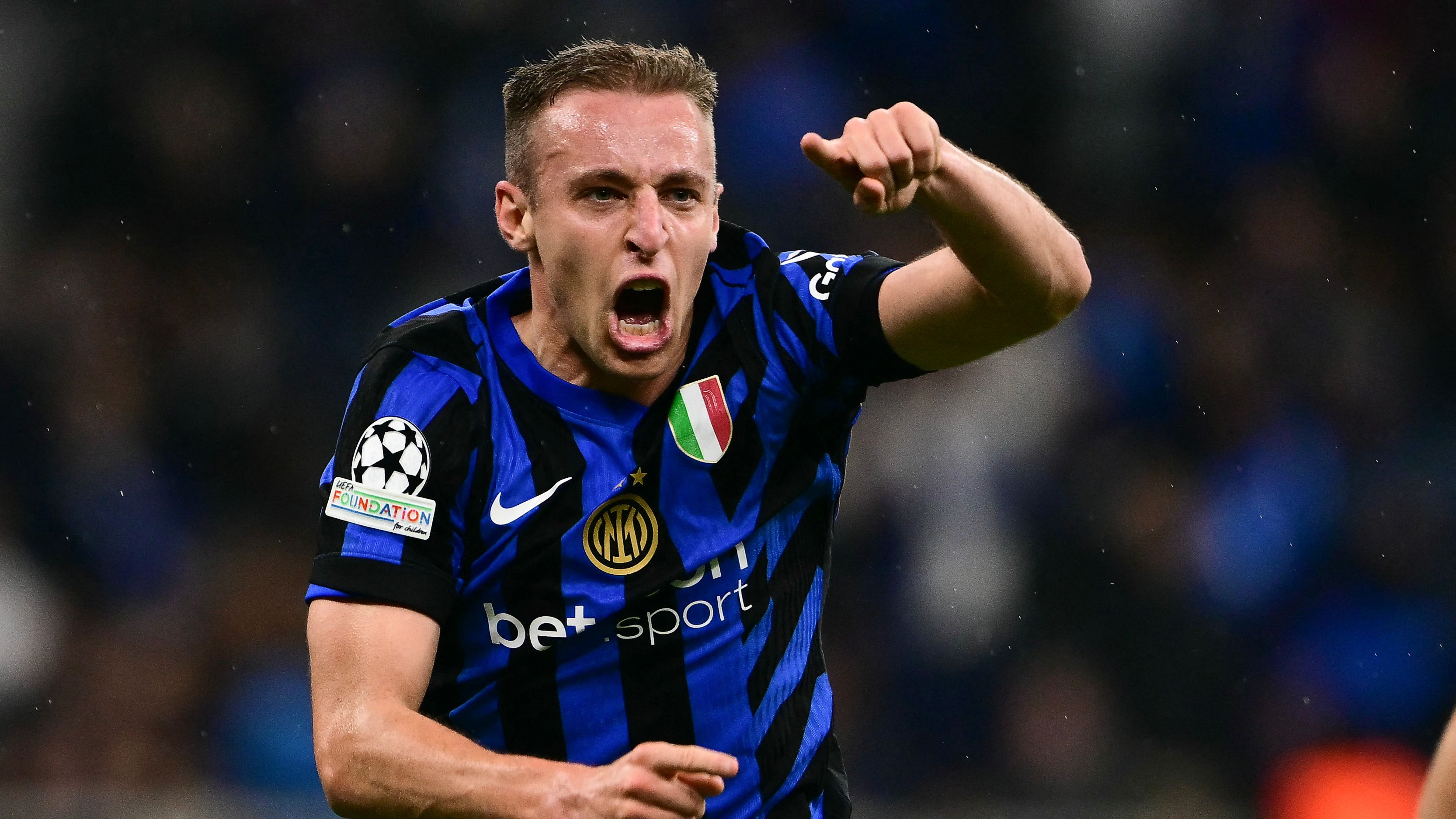 Newcastle return for Inter star Davide Frattesi but first offer far off of Serie A side's demands