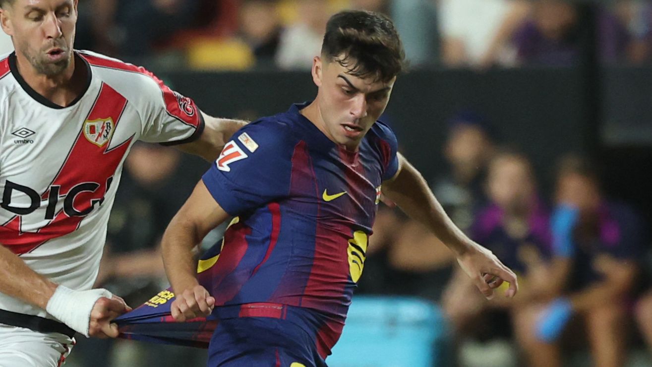Barcelona player ratings vs Rayo Vallecano: Joan Garcia saves the day in dramatic draw as Dani Olmo and Raphinha blow big chances while Lamine Yamal courts controversy