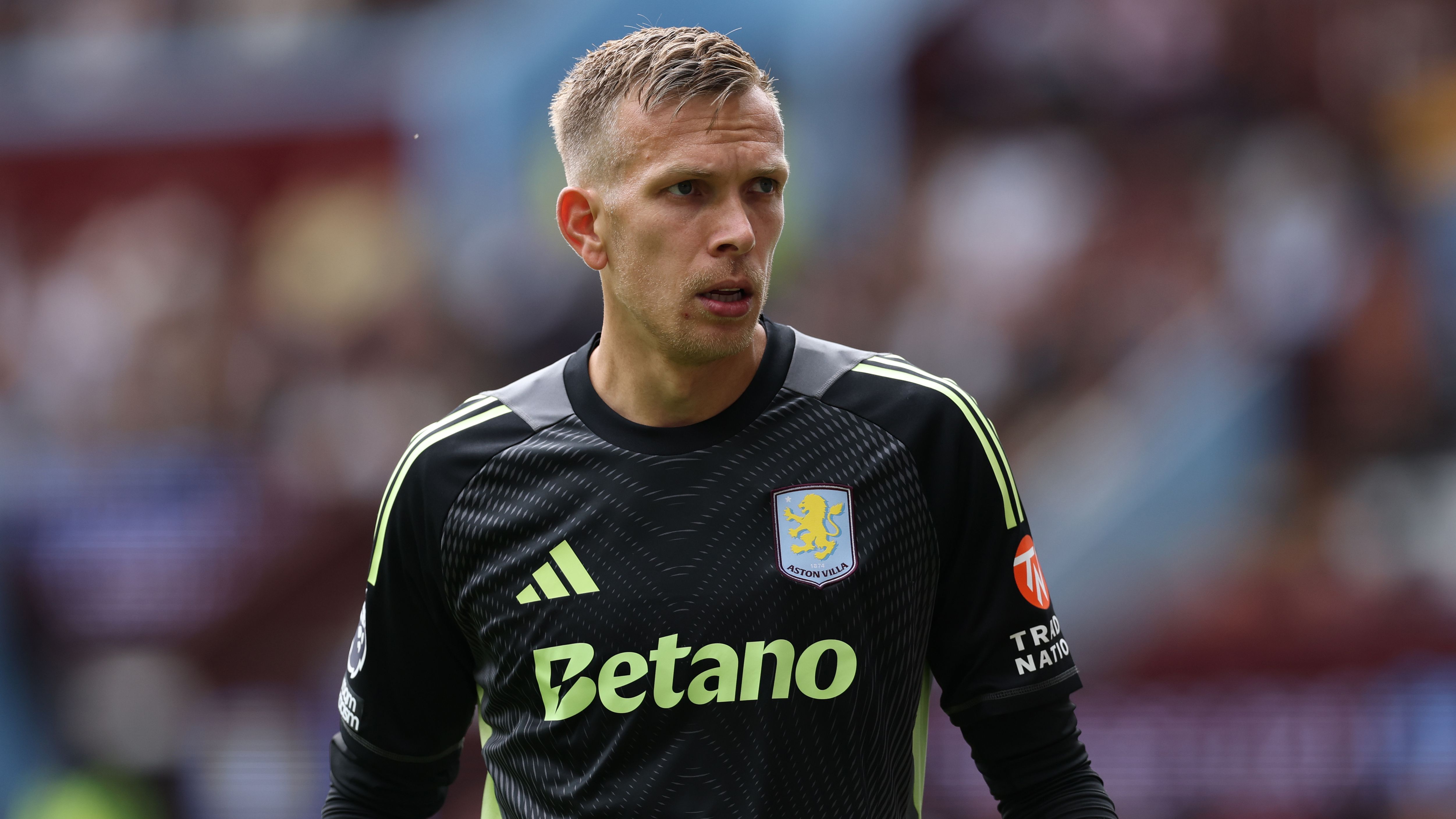 WATCH: Unai Emery responds to question about Emi Martinez's absence from Aston Villa squad as Man Utd eye transfer on deadline day