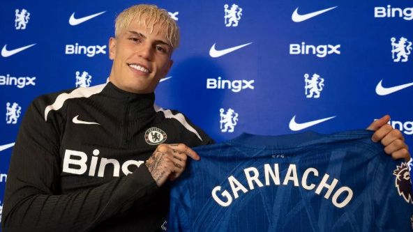 Alejandro Garnacho takes bizarre Chelsea shirt number in questionable nod to Man Utd days after completing £40m transfer
