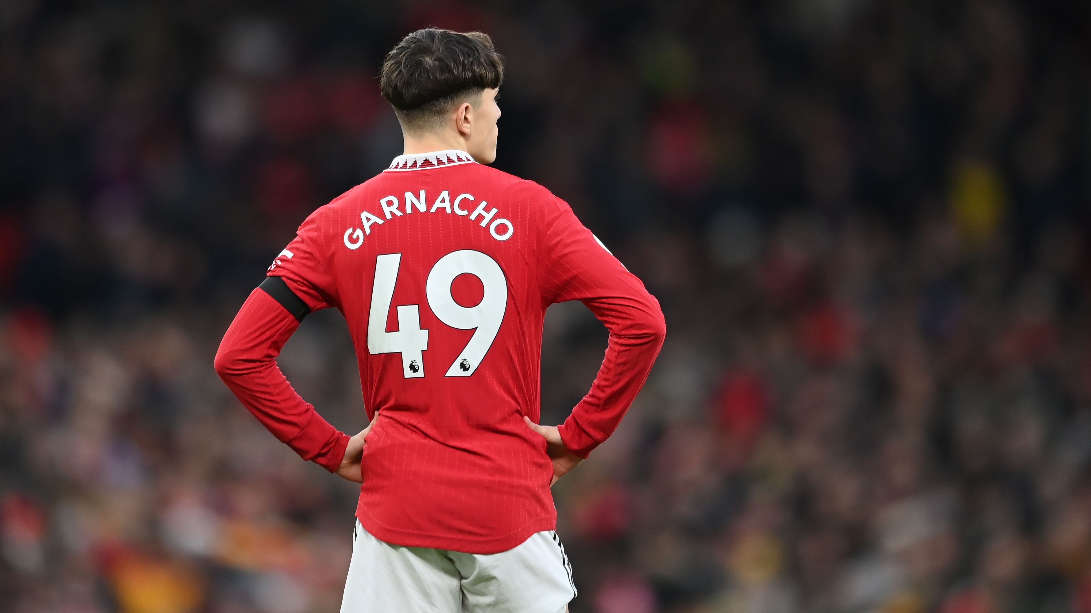 Alejandro Garnacho takes bizarre Chelsea shirt number in questionable nod to Man Utd days after completing £40m transfer