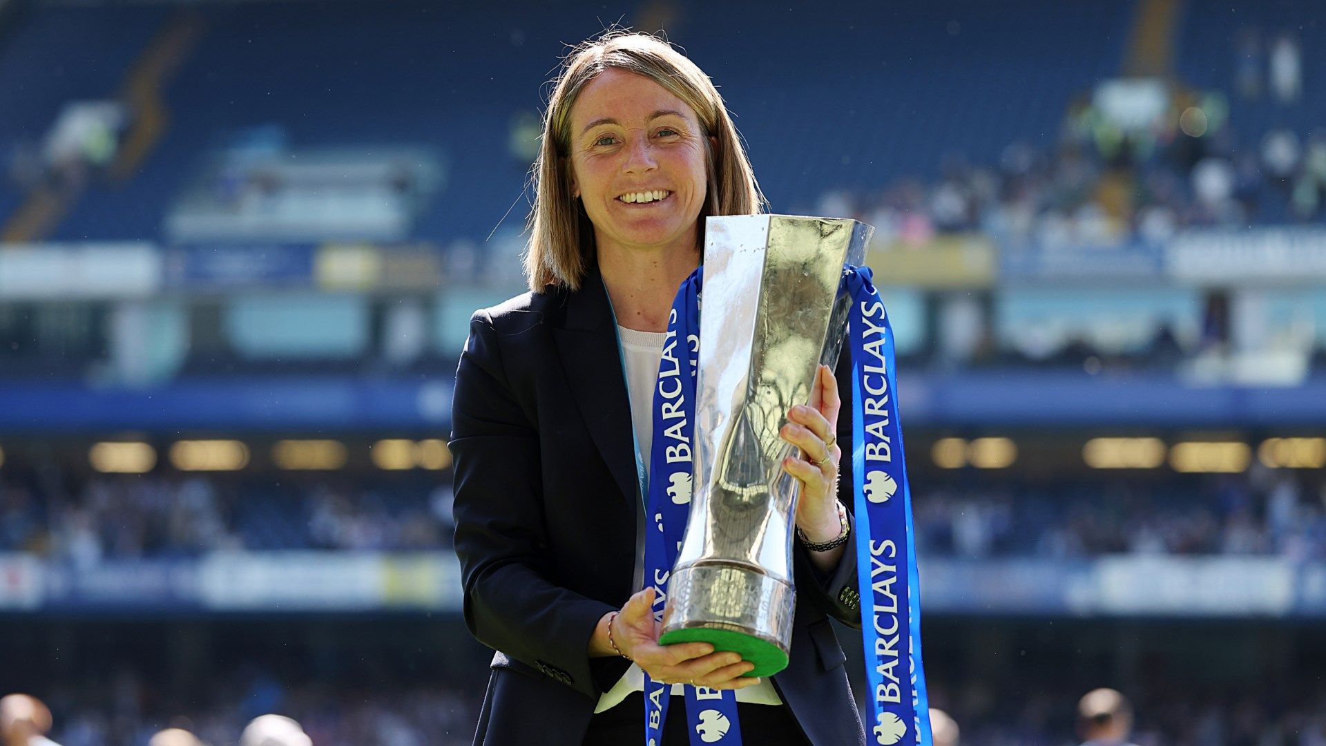 Can Arsenal, Man Utd or Man City break Chelsea's hold on the WSL and stop the Blues winning a seventh successive title?