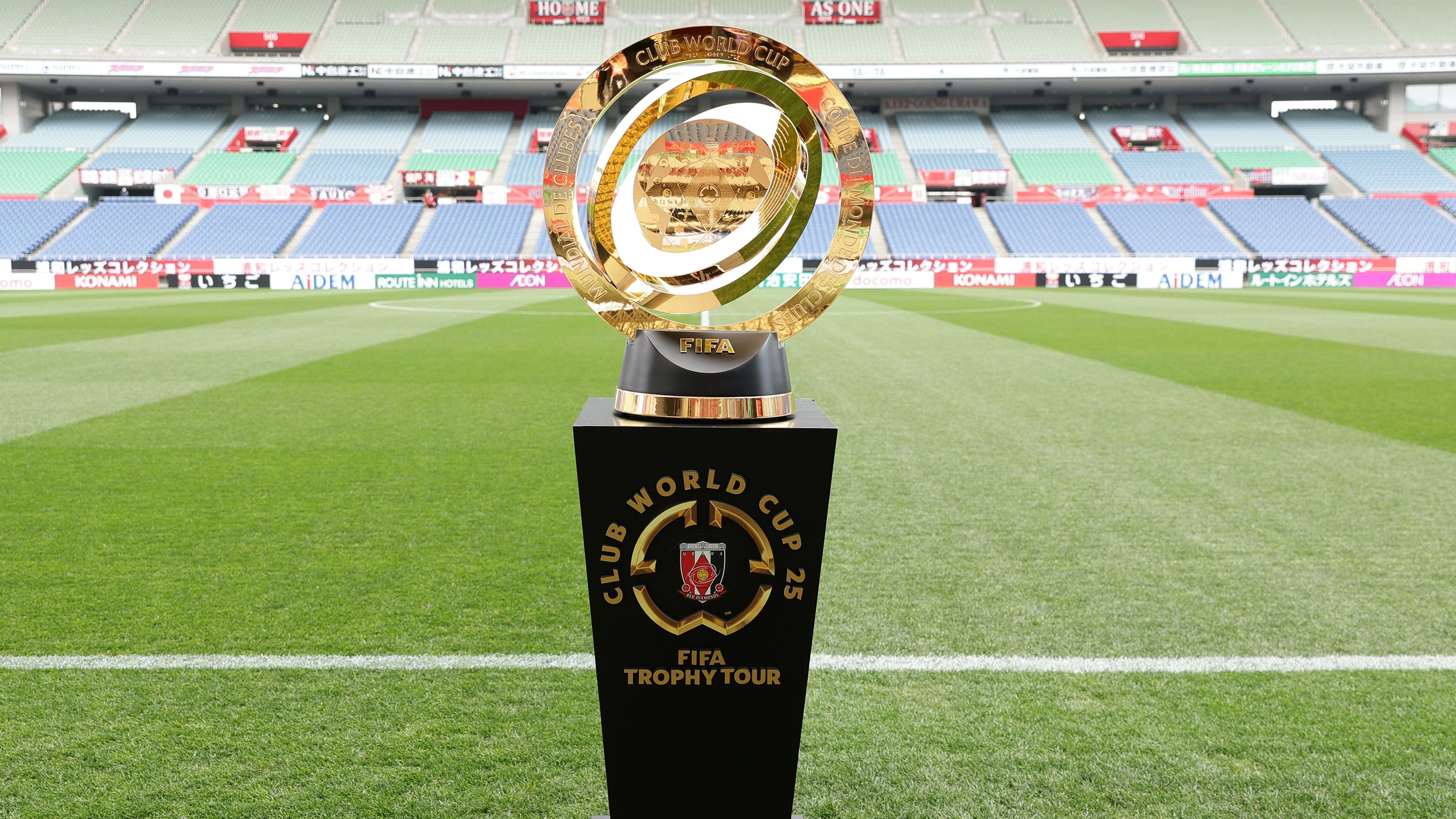 كشف النقاب: كيف أدى الإنفاق الصيفي الجنوني للدوري الإنجليزي الممتاز إلى نافذة انتقالات قياسية - مع انتقال أكثر من 13000 لاعب