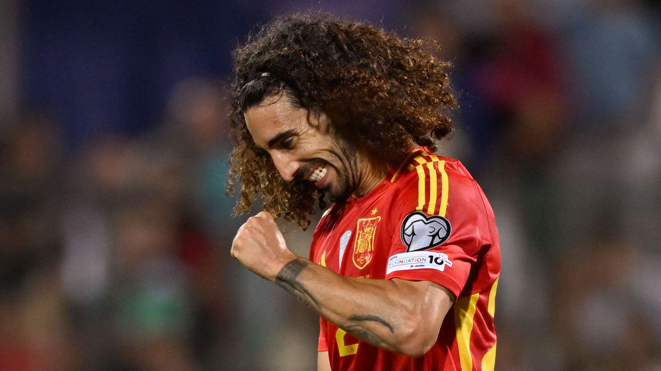 مارك كوكوريلا لا يحظى بالتقدير الكافي! أشاد لويس دي لا فوينتي بظهير تشيلسي، مؤكدًا أن مدرب إسبانيا "غير قلق على الإطلاق" بشأن مركز المهاجم.