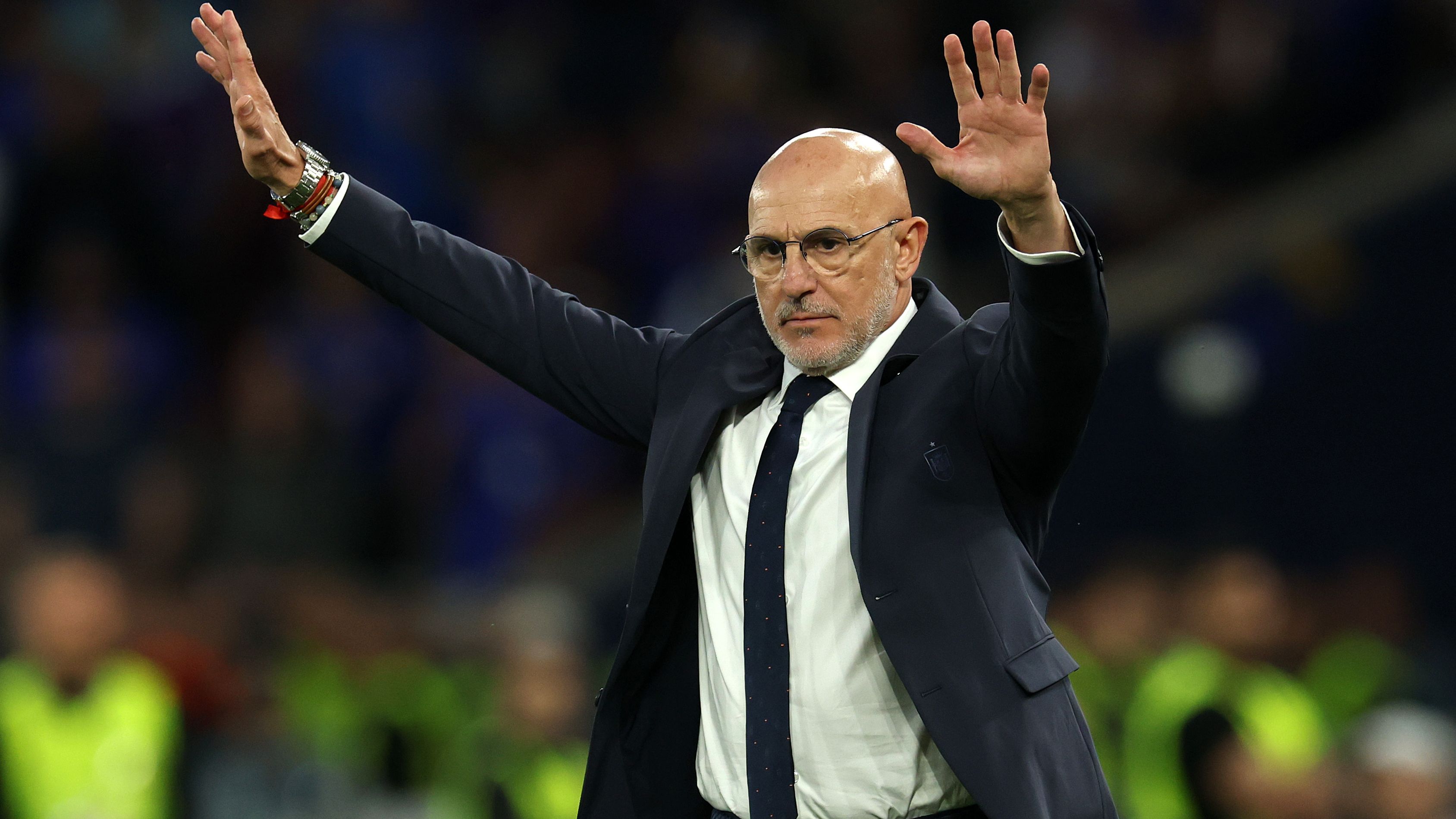 مارك كوكوريلا لا يحظى بالتقدير الكافي! أشاد لويس دي لا فوينتي بظهير تشيلسي، مؤكدًا أن مدرب إسبانيا "غير قلق على الإطلاق" بشأن مركز المهاجم.
