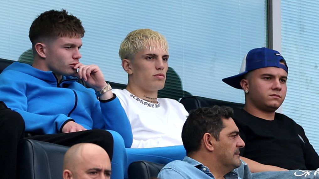 'Can't stand it' - Jamie Carragher hits out at Alejandro Garnacho's behaviour at Stamford Bridge ahead of Chelsea move
