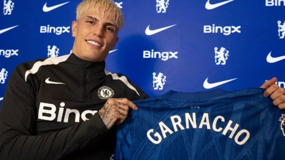 'Can't stand it' - Jamie Carragher hits out at Alejandro Garnacho's behaviour at Stamford Bridge ahead of Chelsea move
