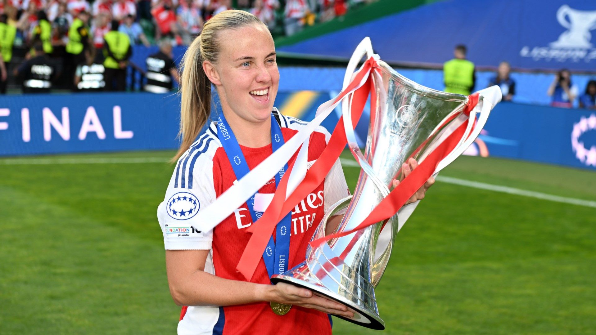 London City Lionesses boss reveals how club failed with bid to tempt England star Beth Mead away from Arsenal