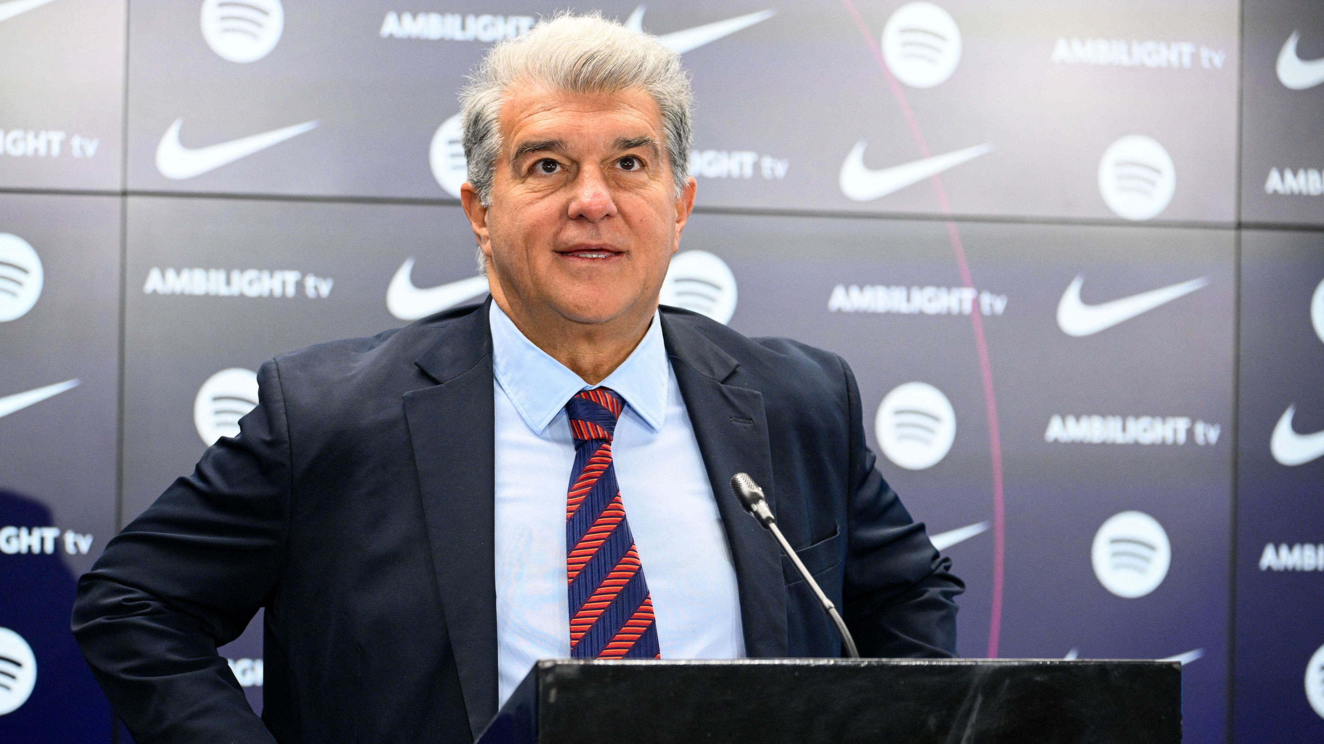 برشلونة سيتخذ القرار النهائي بشأن العودة إلى كامب نو مع اقتراب المواجهة مع فالنسيا في الدوري الإسباني