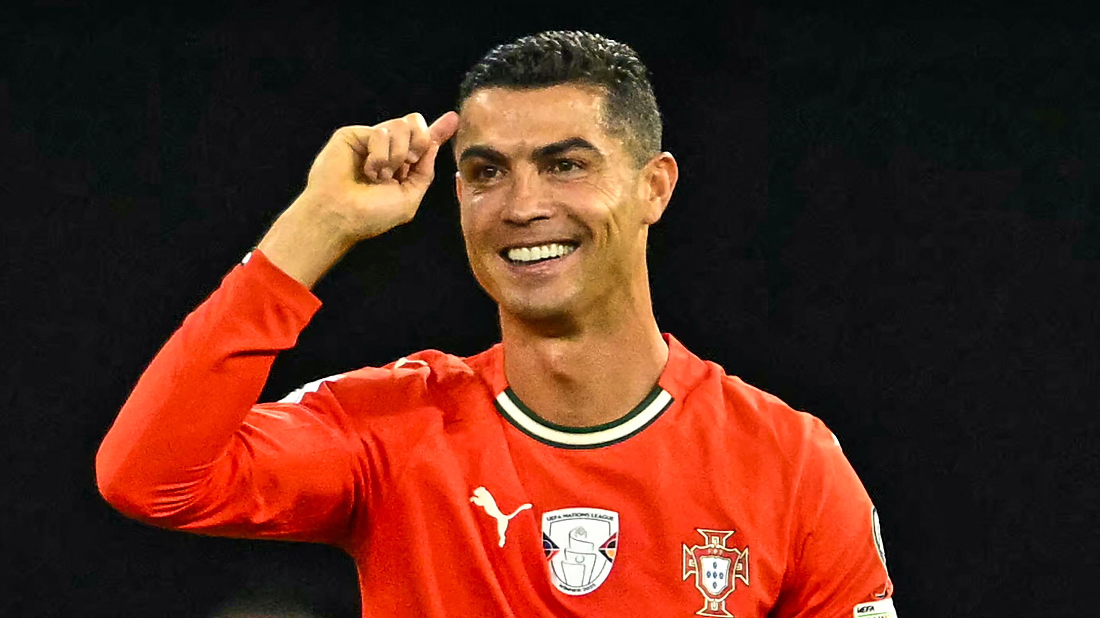 كريستيانو رونالدو يقطع وعدًا لدومينيك زوبوسزلاي بعد رحيل نجم ليفربول بخيبة أمل من طلب تبادل القميص