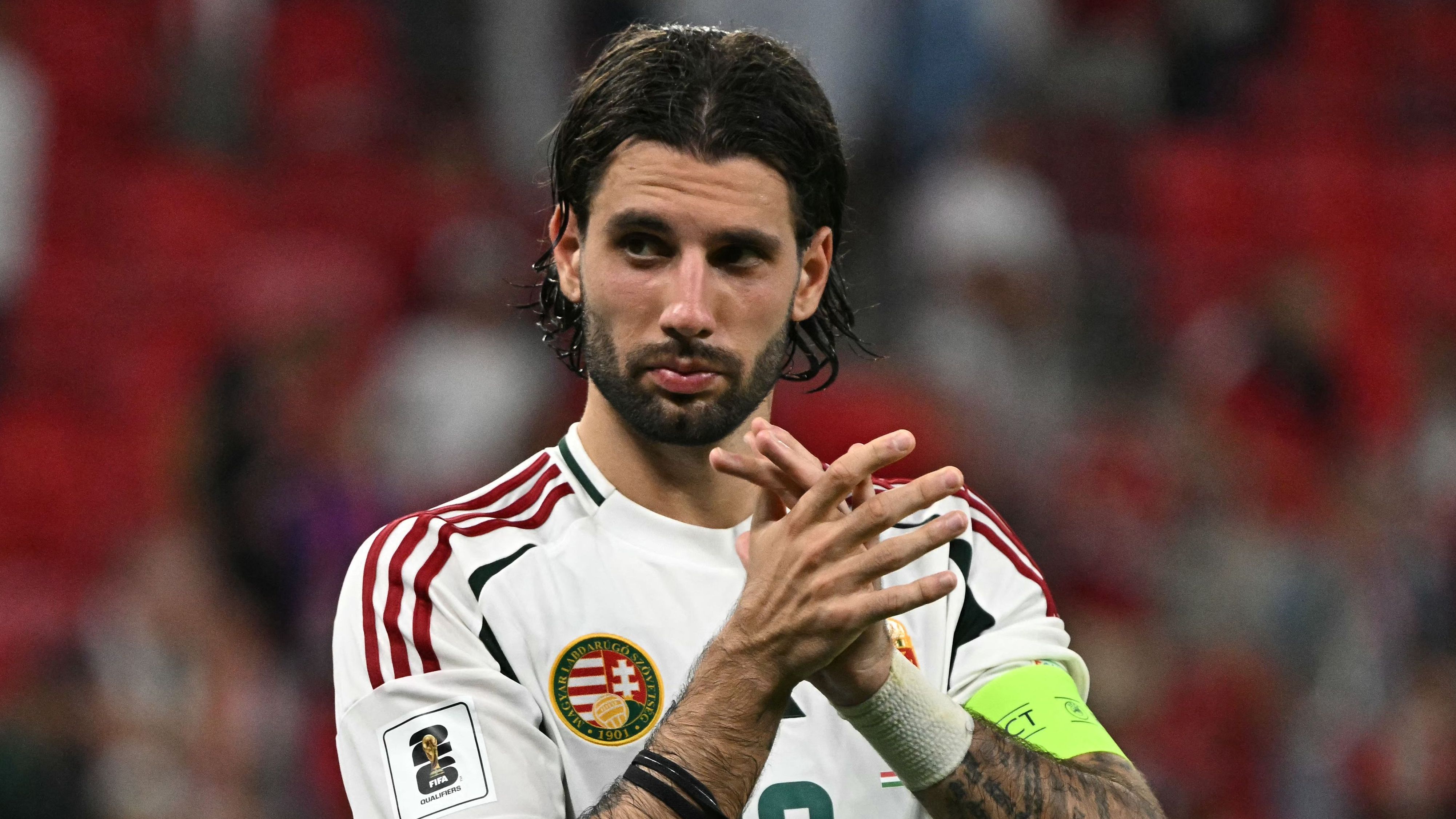 كريستيانو رونالدو يقطع وعدًا لدومينيك زوبوسزلاي بعد رحيل نجم ليفربول بخيبة أمل من طلب تبادل القميص