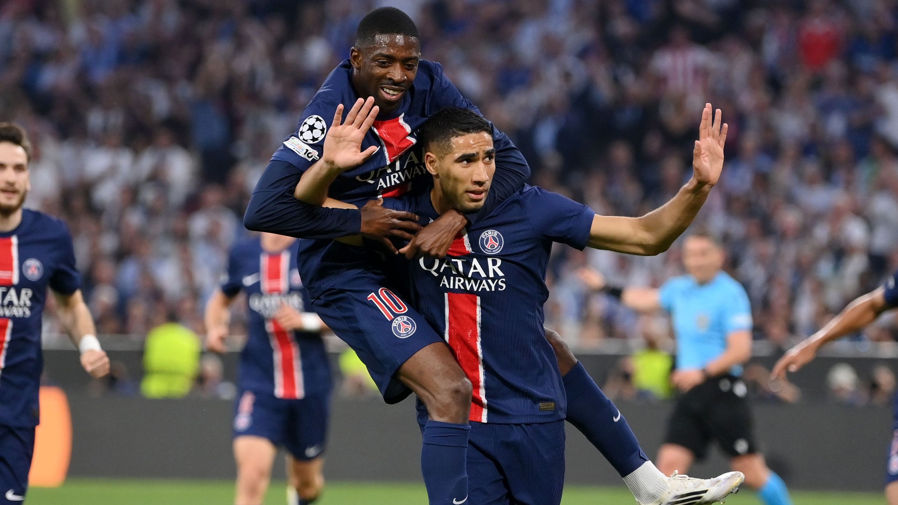 اعترف نجم ريال مدريد كيليان مبابي بأنه "لا يستطيع الفوز" بجائزة الكرة الذهبية لعام 2025 وذكر لاعبين اثنين سيكون "سعيدًا جدًا" برؤيتهما يفوزان بالجائزة